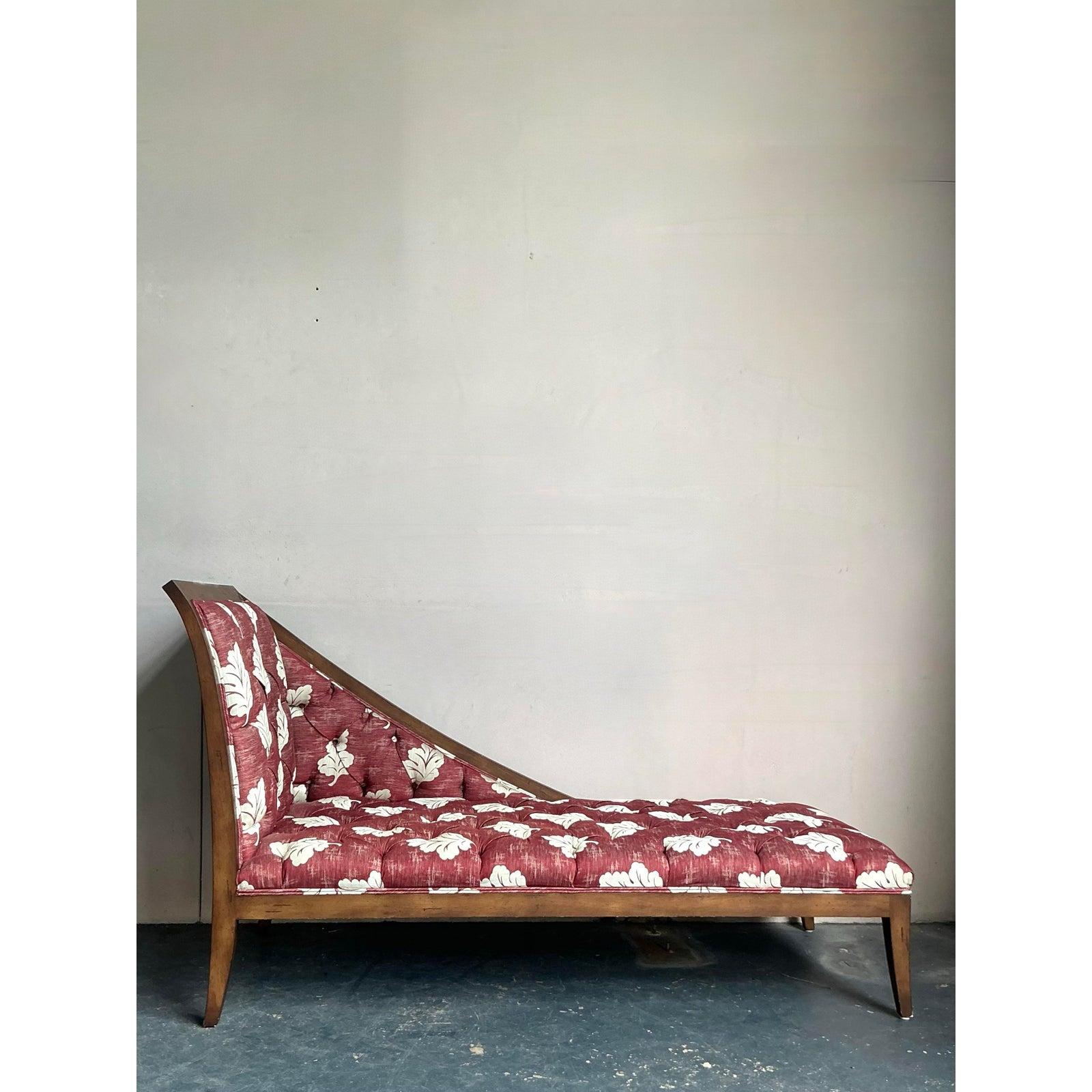 Chaise longue touffetée Vintage Regency Bon état - En vente à West Palm Beach, FL