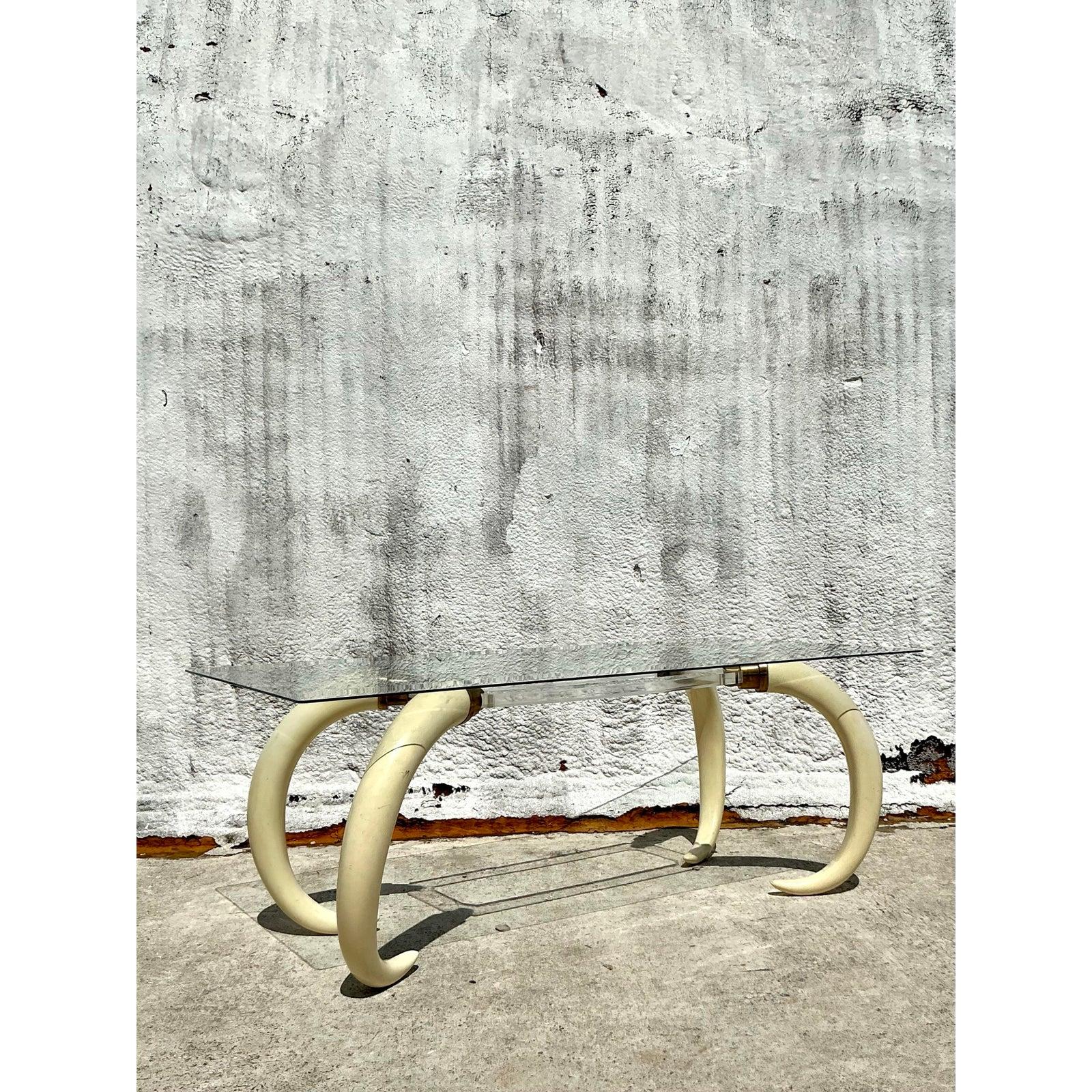 Metal Vintage Regency Tusk Pedestal Dining Table For Sale