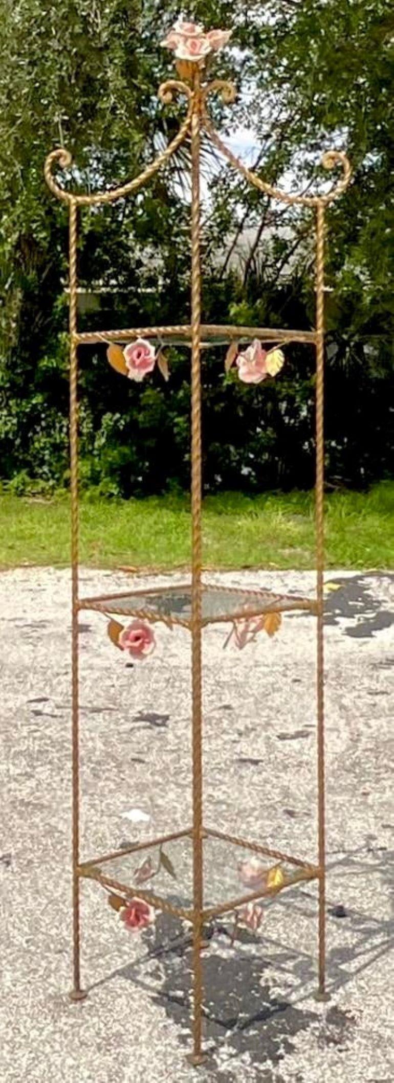 Estantería de rosas doradas retorcidas Vintage Regency Regencia en venta