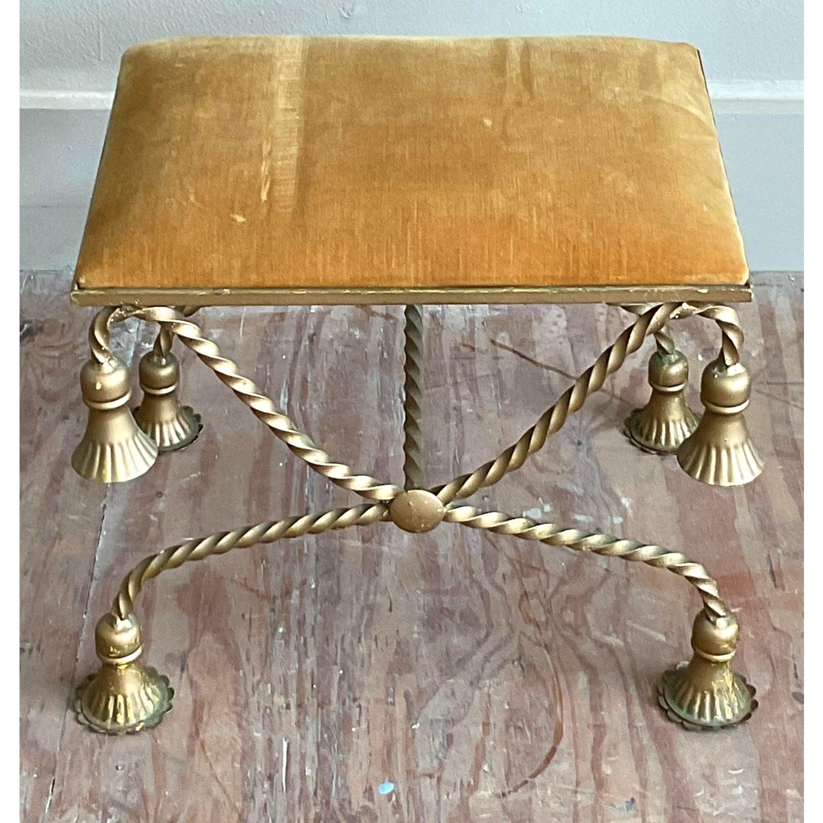 Vintage Regency Bank mit verdrehter Quaste im Angebot 2