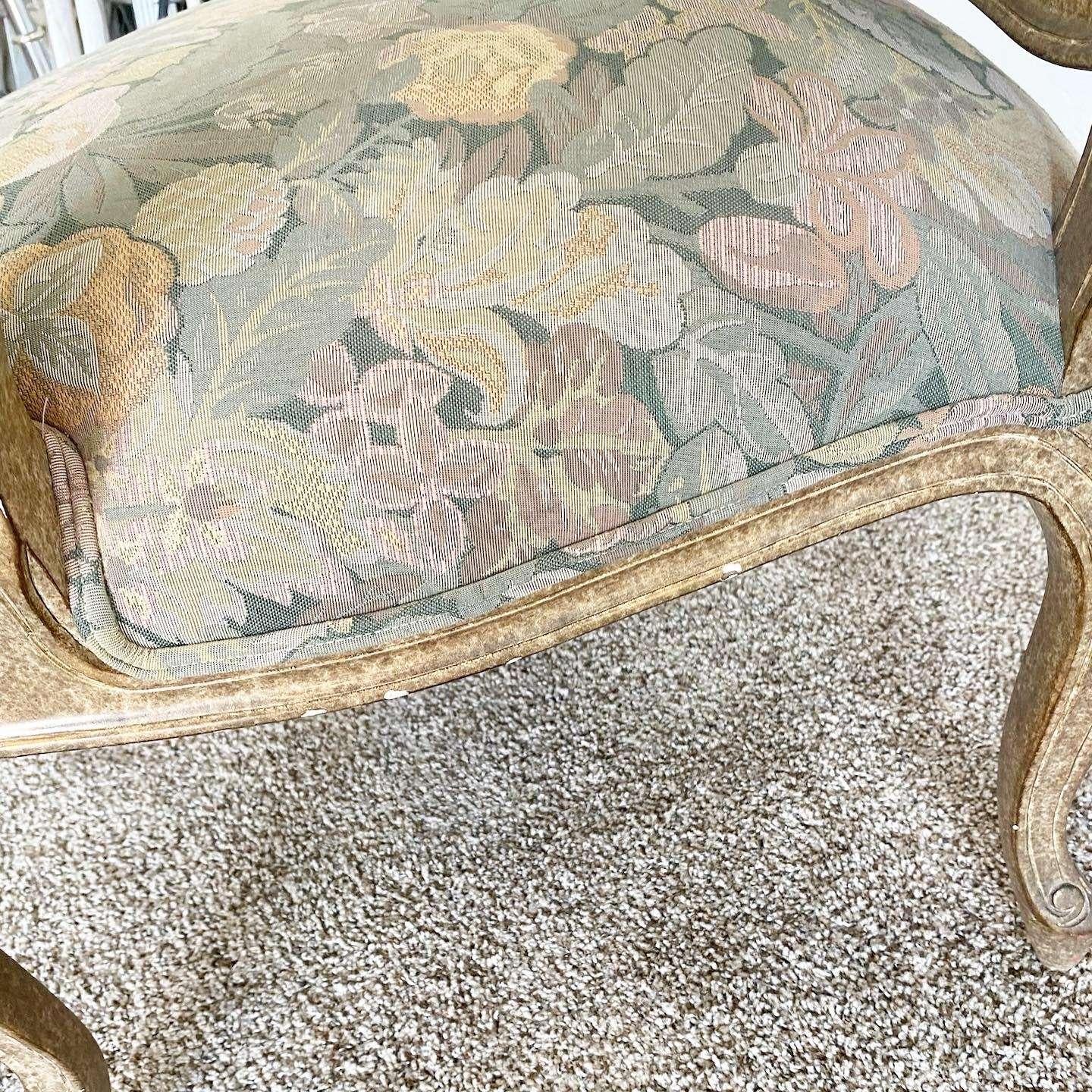 Americano Poltrone imbottite vintage Regency - una coppia in vendita