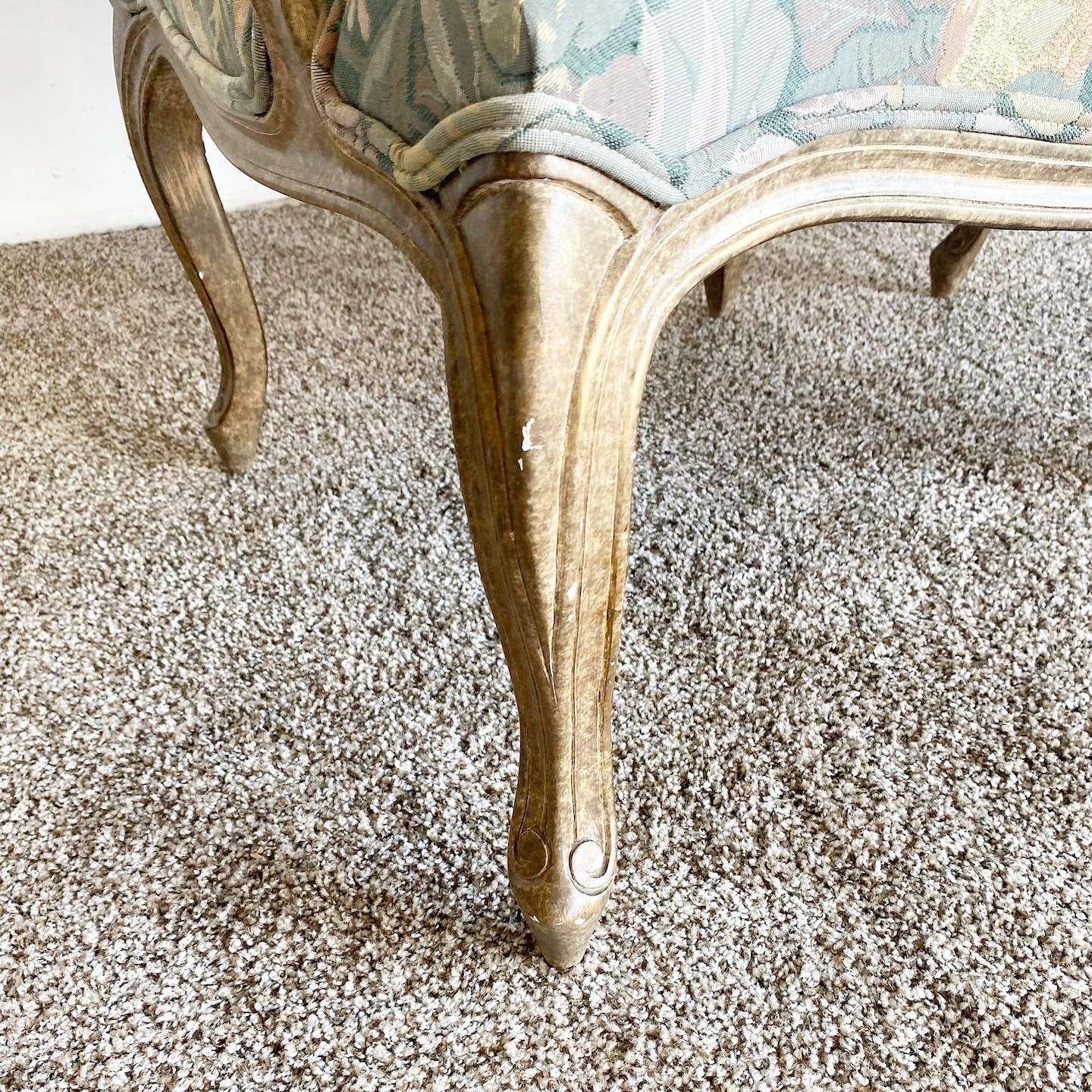 Fine XX secolo Poltrone imbottite vintage Regency - una coppia in vendita