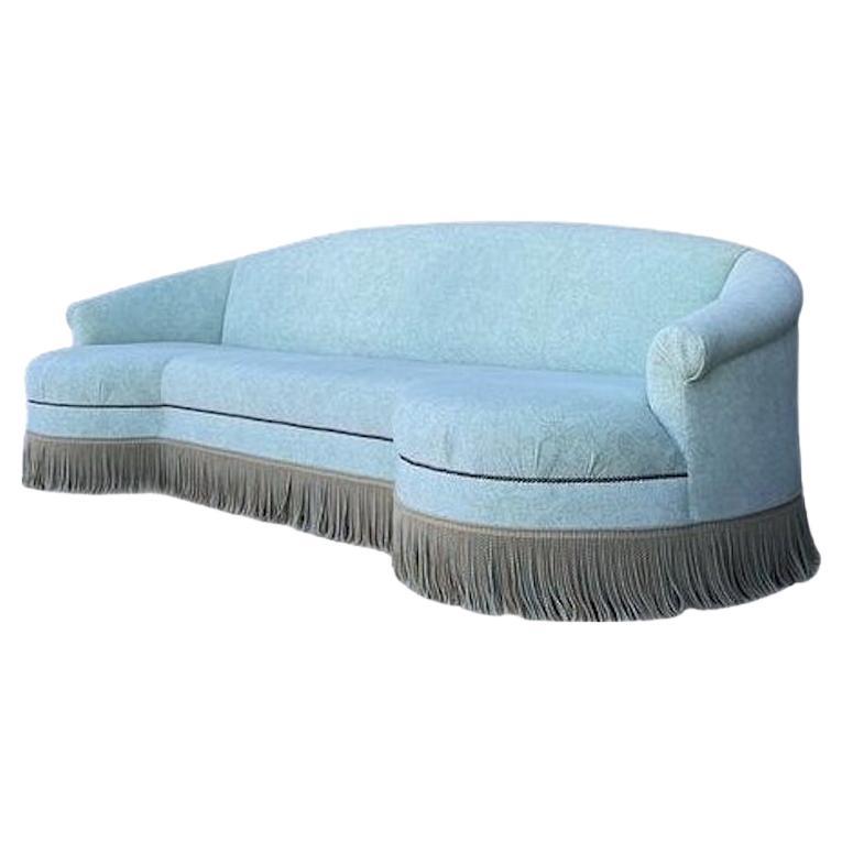 Sofá curvo de terciopelo Vintage Regency