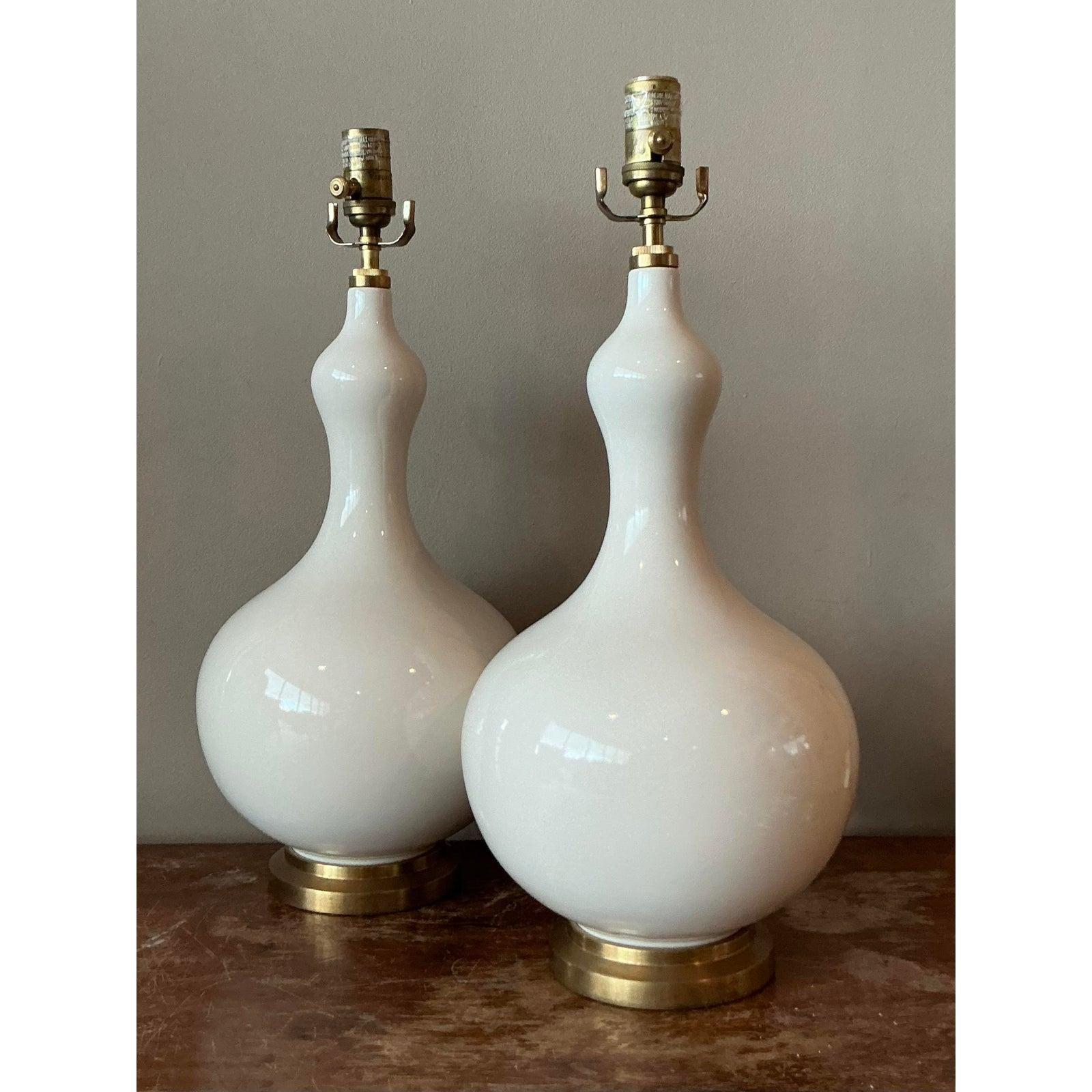 Ti presentiamo una magnifica coppia di lampade vintage Visual Comfort 