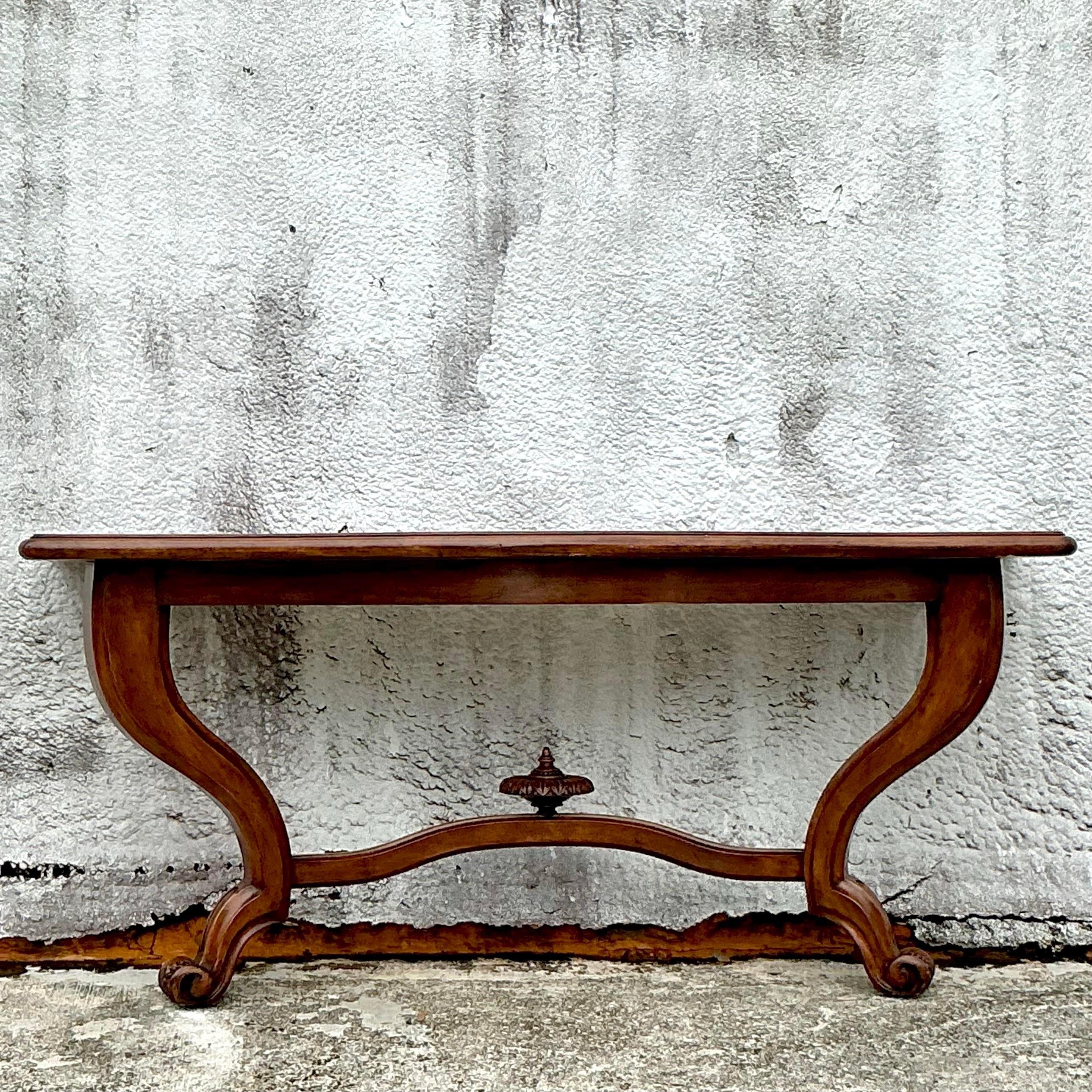 Bois Console murale Regency vintage en bois sculpté en vente