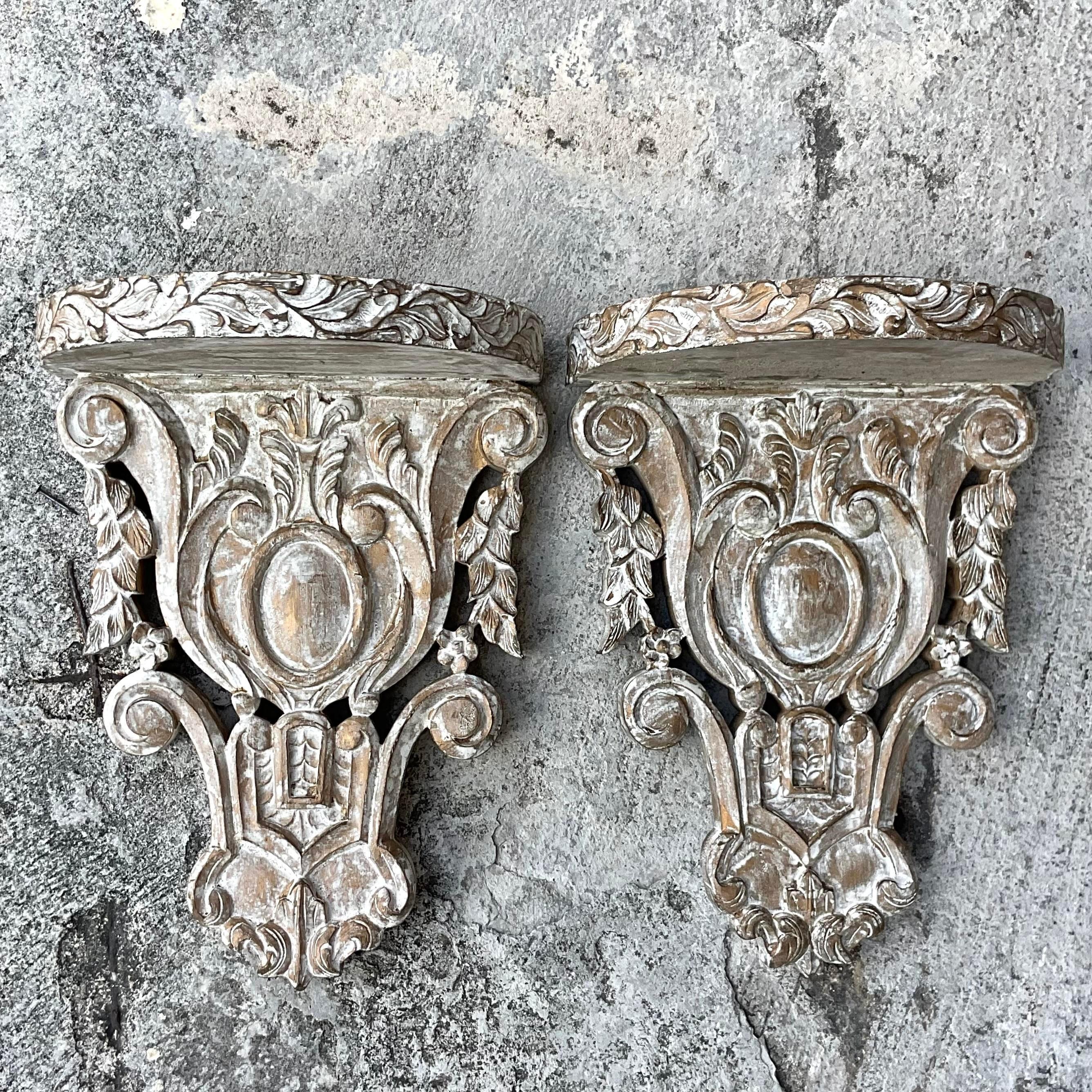 Vintage Regency Washed Wood Brackets - ein Paar (20. Jahrhundert)