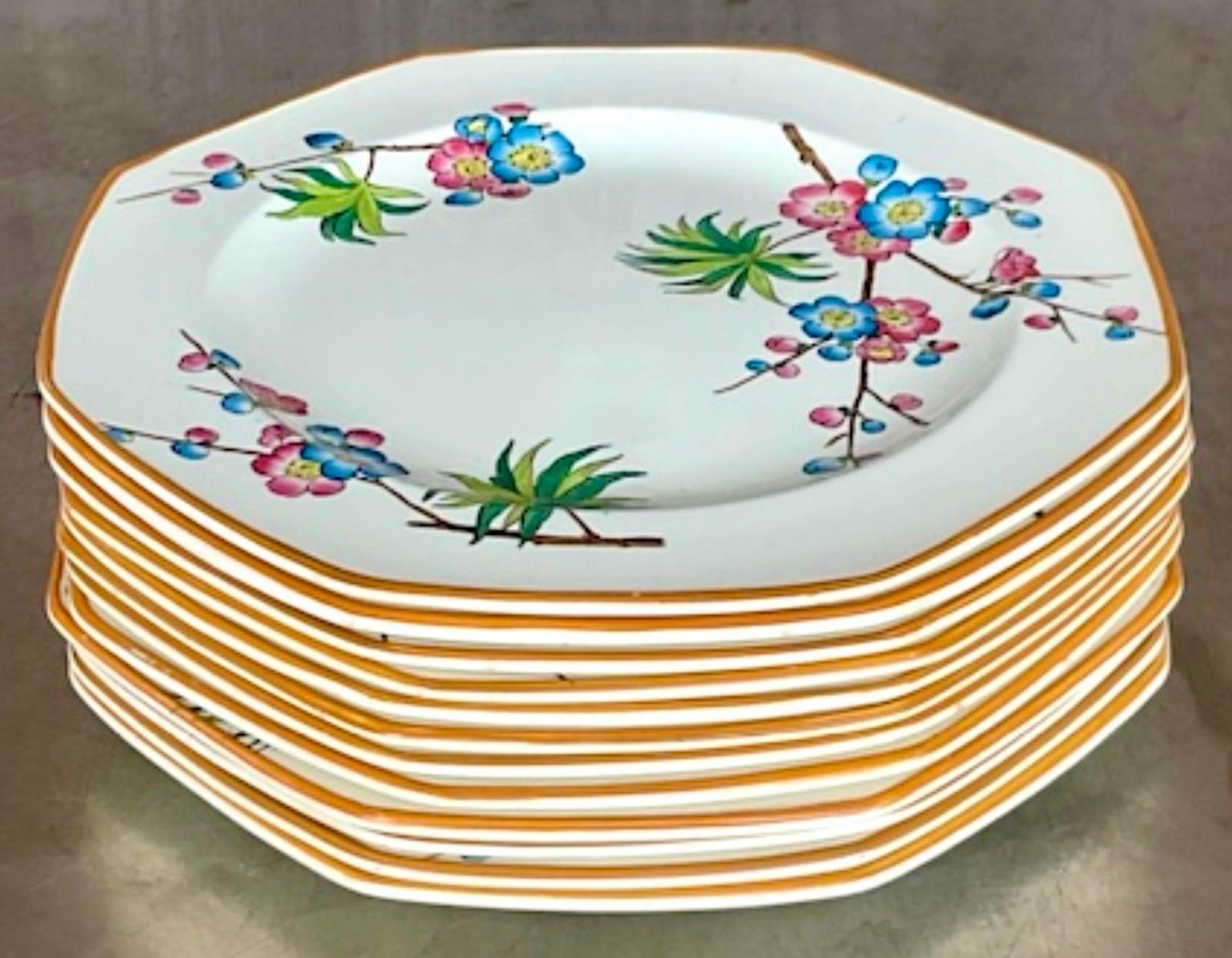Vintage Regency Wedgwood Spring Blossom Luncheon Plates - Set of 8 In Good Condition In west palm beach, FL