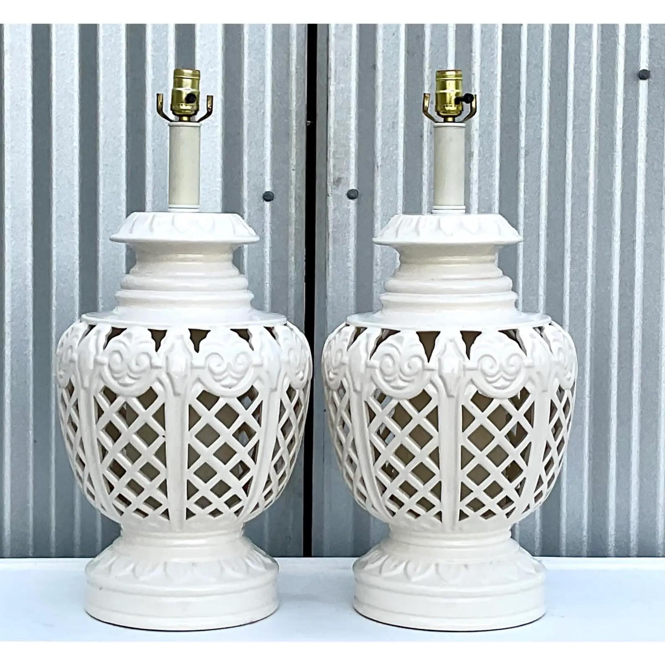 Vintage Regency White Glazed Ceramics Lamps - a Pair In Good Condition For Sale In west palm beach, FL