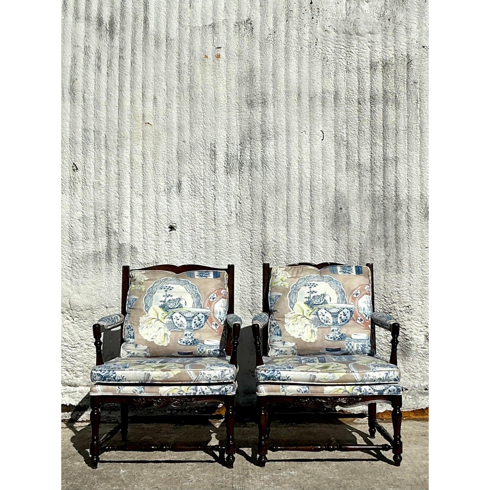 Chaises Vintage Regency en Wood a Frame - Une Paire Bon état - En vente à west palm beach, FL