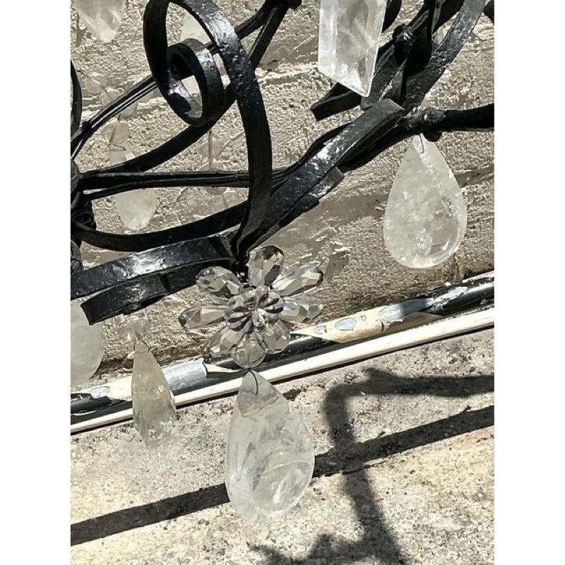 Cristallo Lampadario d'epoca Regency in ferro battuto e cristallo di rocca in vendita