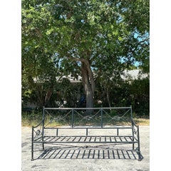 Divano Vintage Regency con nodo in ferro battuto