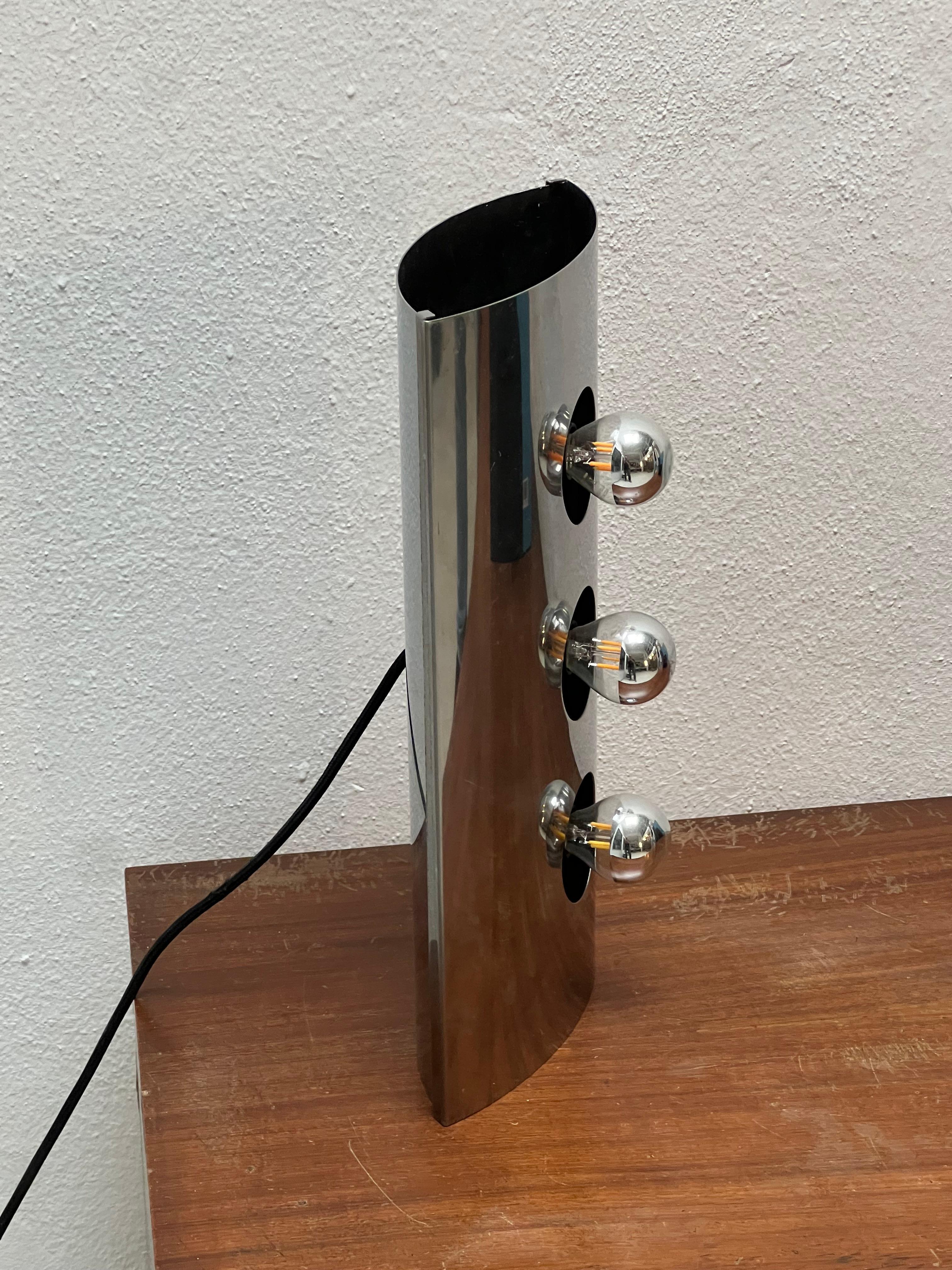 Lampe de bureau Reggiani en acier inoxydable, ère spatiale italienne, années 1960 en vente 6