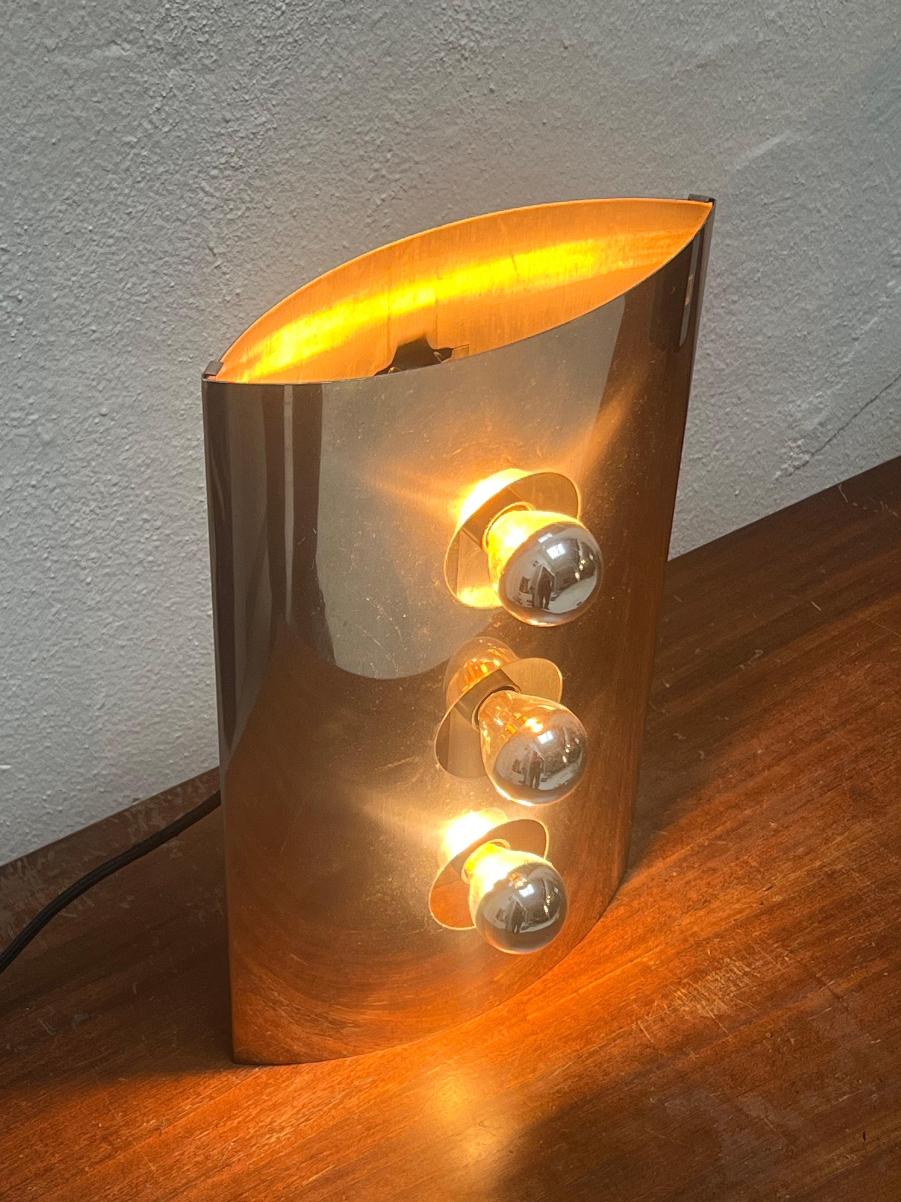 Lampe de bureau Reggiani en acier inoxydable, ère spatiale italienne, années 1960 en vente 1