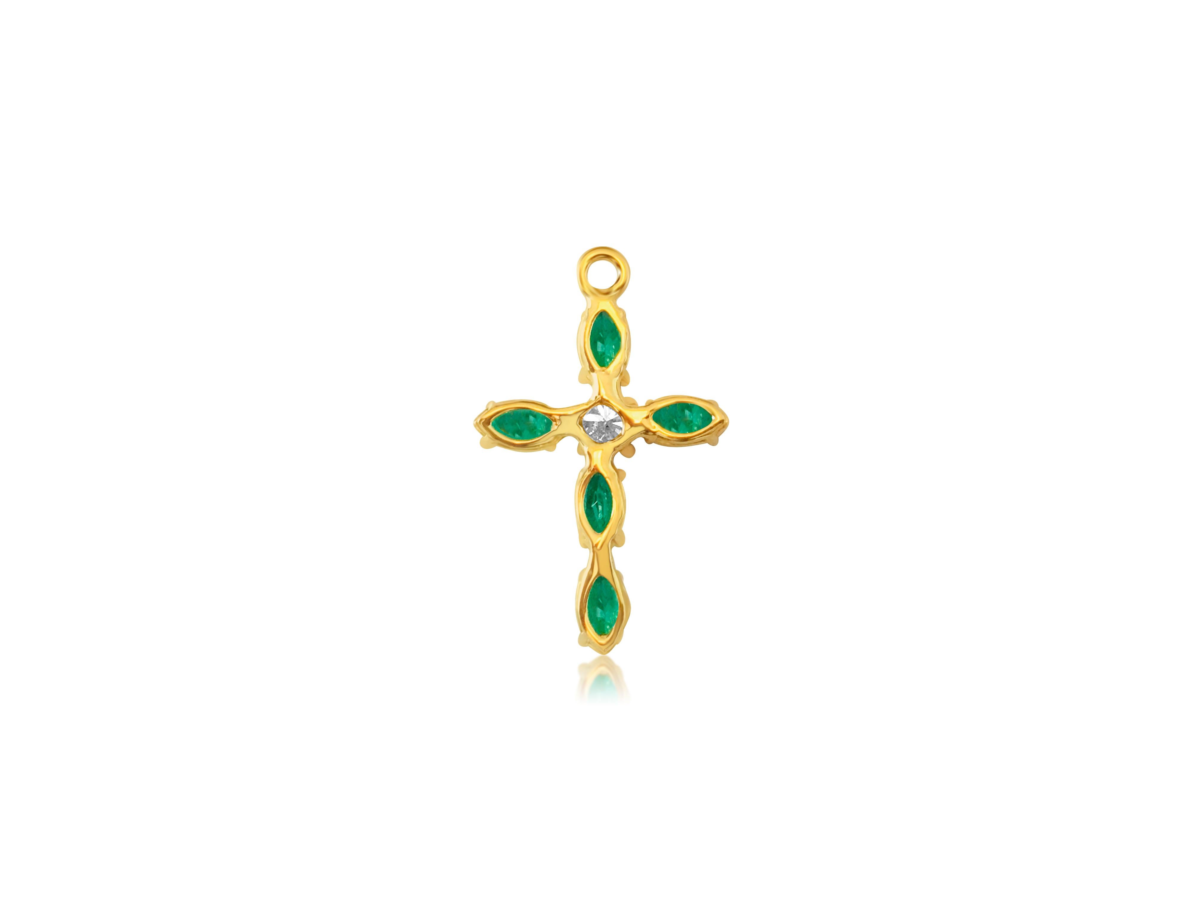 Marquise Cut Vintage Religious 0.95 Carat Diamond Emerald Cross in 14 Karat Yellow Gold For Sale