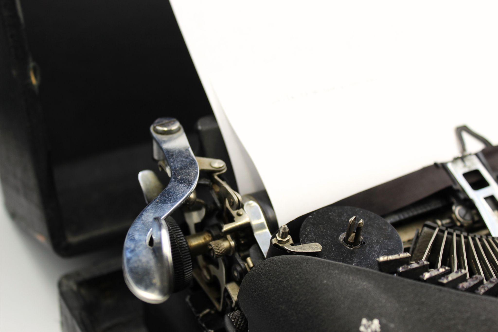Mid-Century Modern Vintage Remington Rand Typewriter, 1947