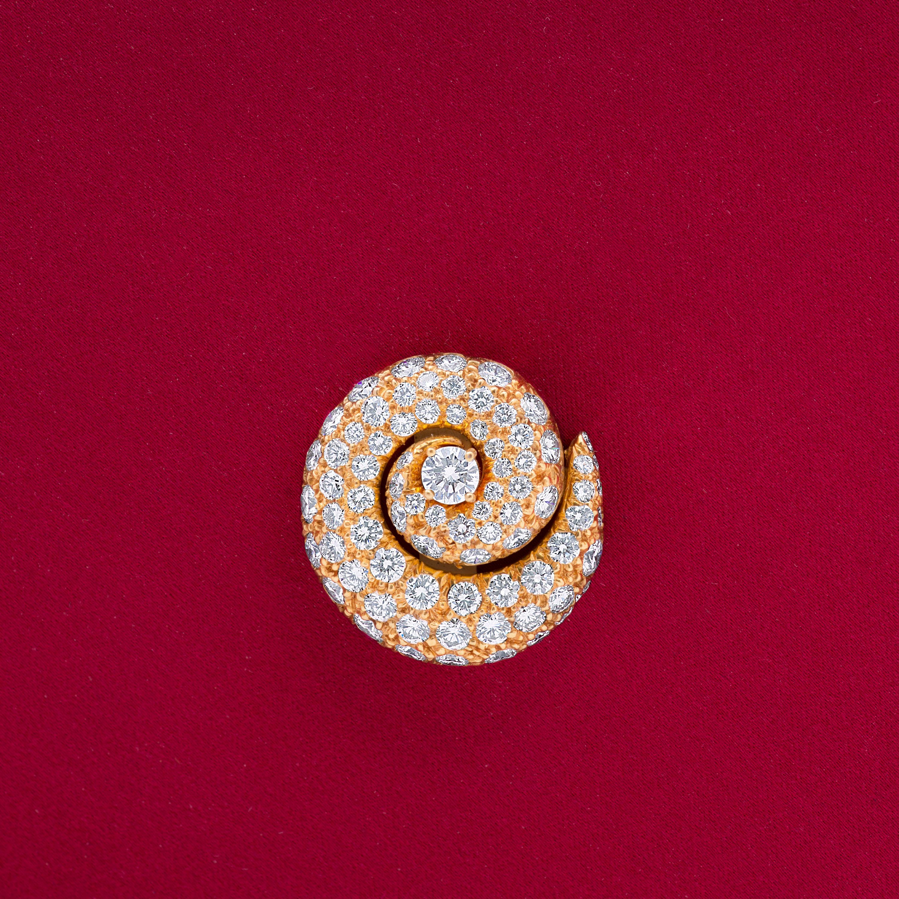Pochette/boîte à bijoux vintage Renaud Pelligrino pour Harry Winston en satin et diamants Pour femmes en vente
