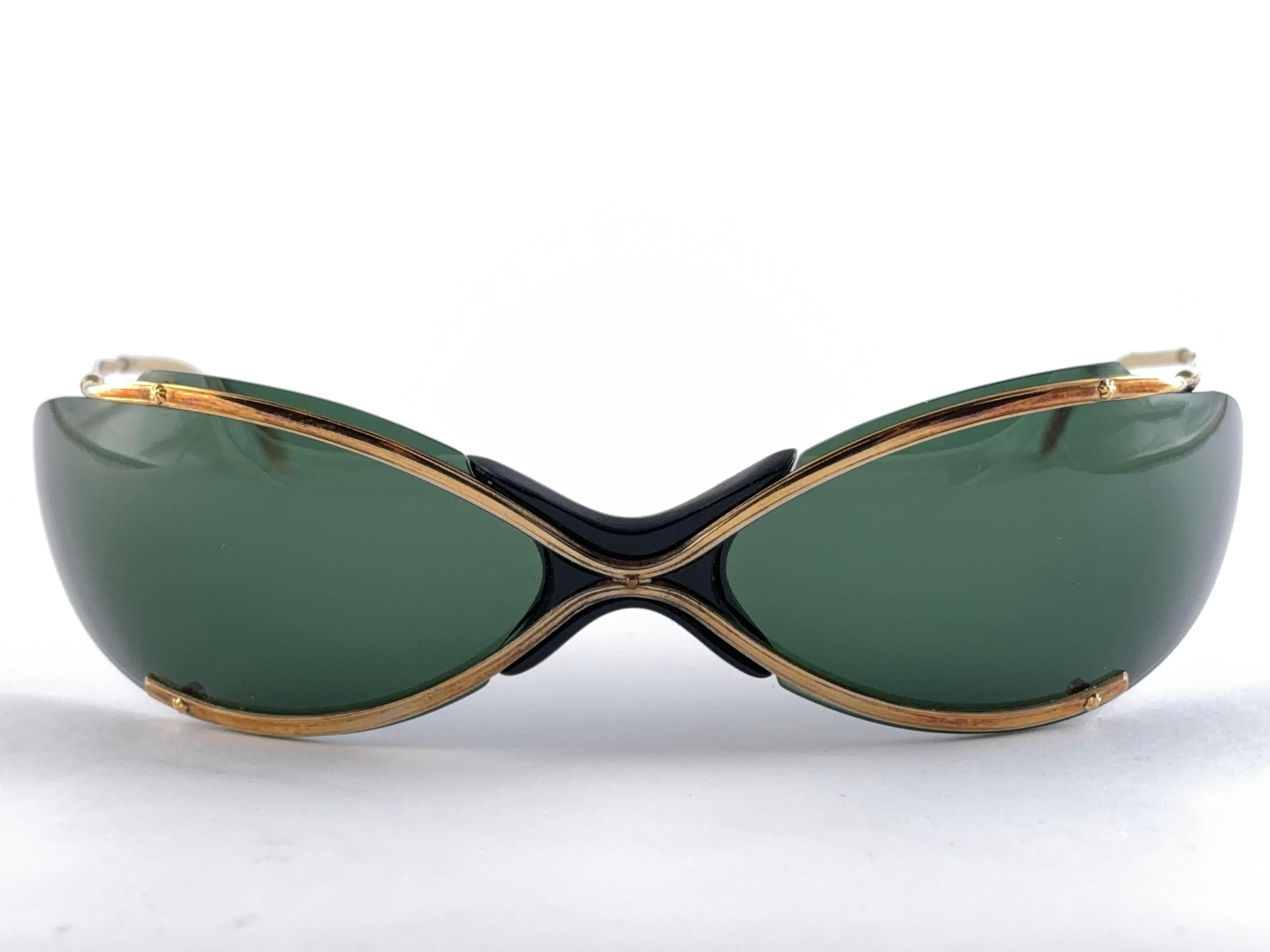 Renauld of France - Lunettes de soleil vintage spectaculaires dorées « The Bikini », 1965 en vente 5