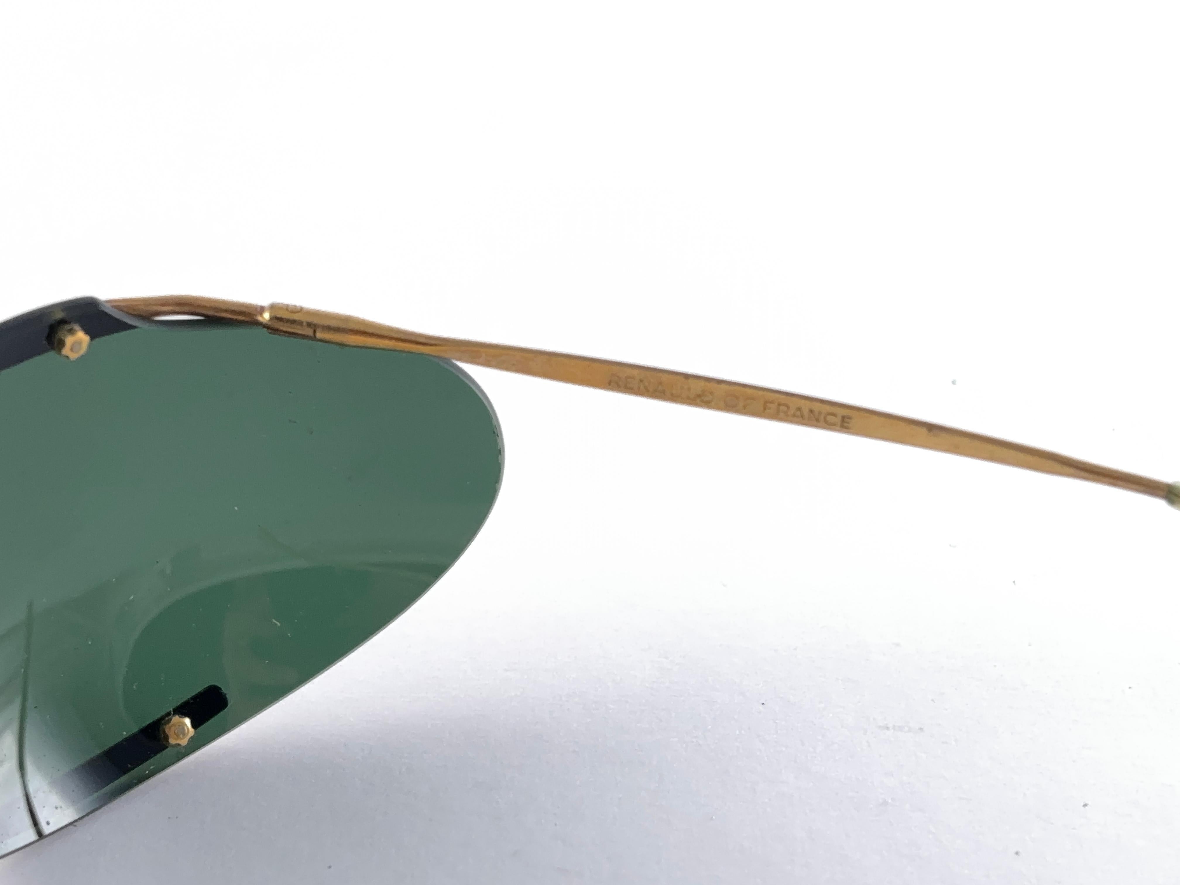 Renauld of France - Lunettes de soleil vintage spectaculaires dorées « The Bikini », 1965 en vente 2