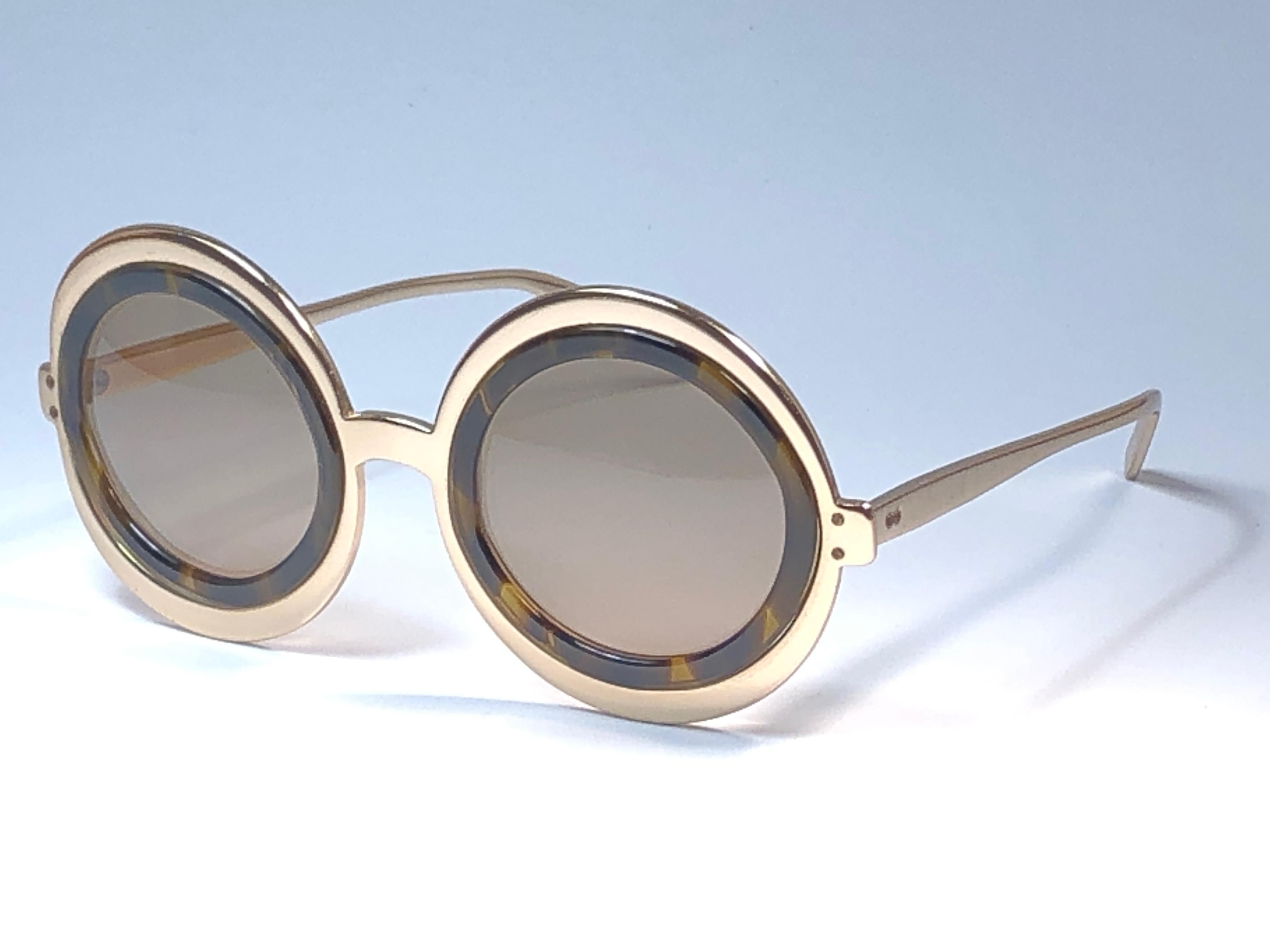 Gray Vintage Renauld Round Gold Frame Brown Lens 1980 Sunglasses Made in USA For Sale