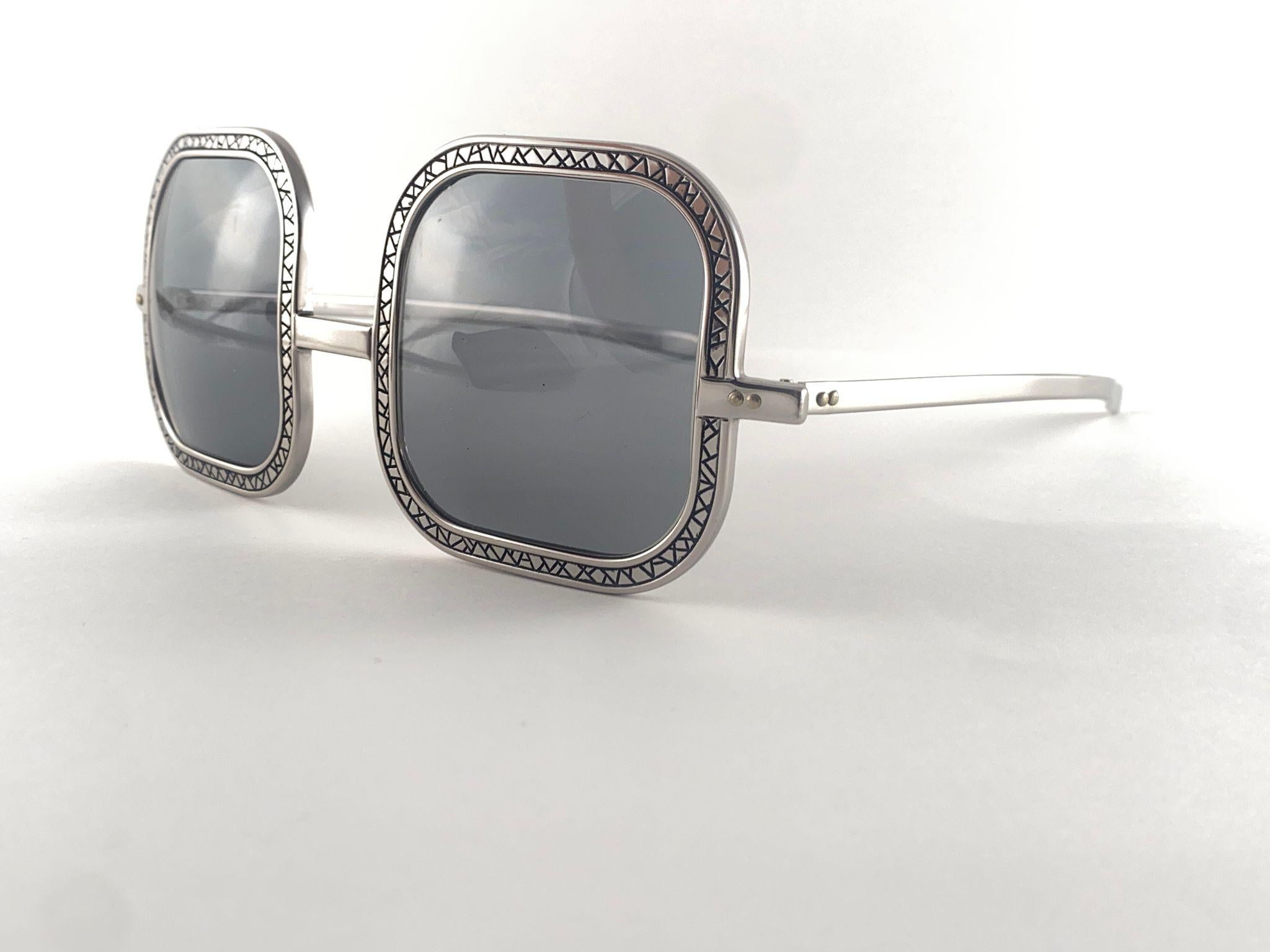 Women's Vintage Renauld Silver Oversized Frame Grey Lens 1970 Sunglasses Made in USA For Sale