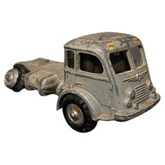 Juguete Tractor de Carretera Renault Vintage- 2Y41