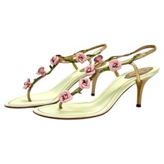 Vintage-Sandalen von Rene Caovilla mit Riemchen am Knöchel und Absatz, mit Rosenknospen-Motiv, Größe 38