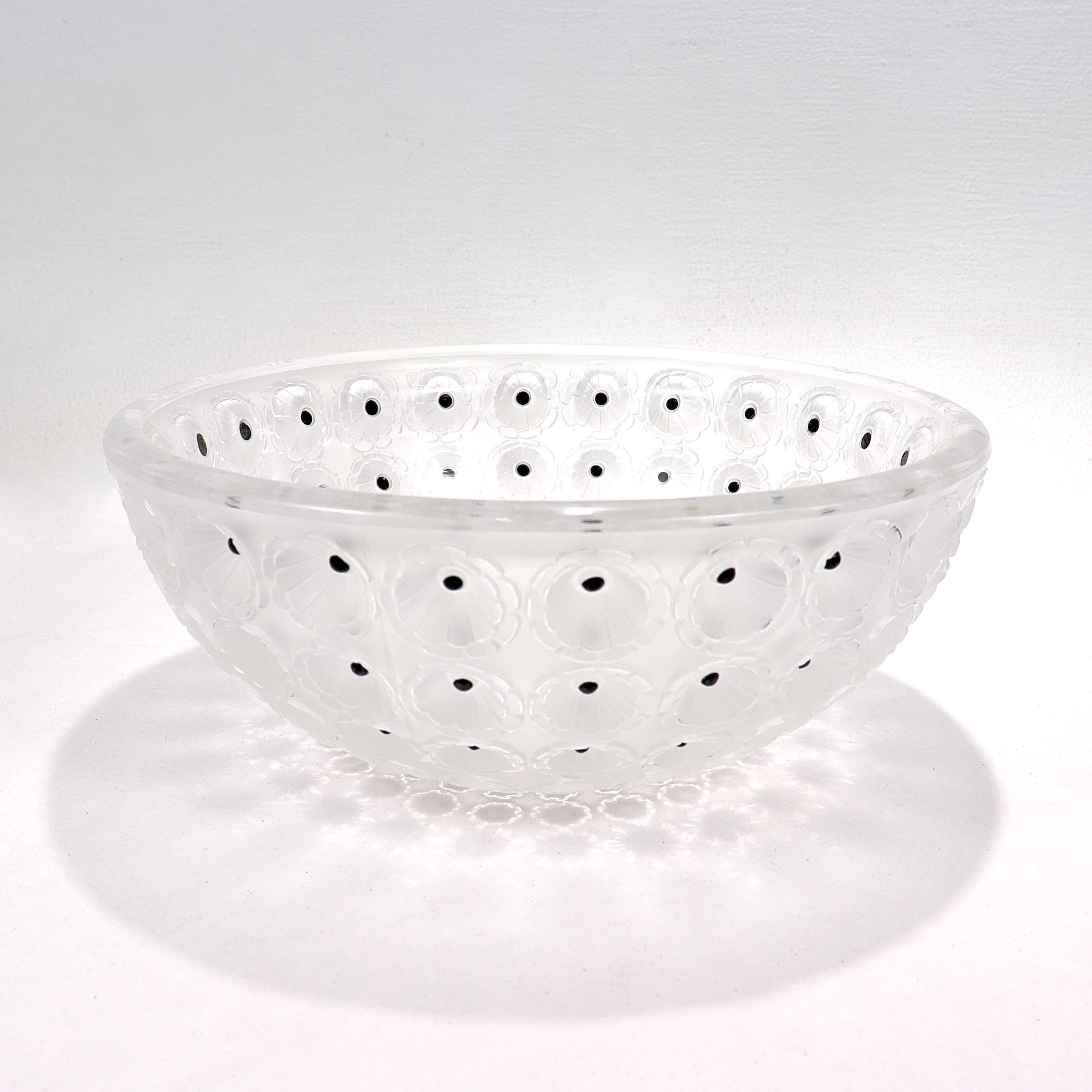 Mid-Century Modern Vintage Rene Lalique 'Nemours' Art Glass Round Bowl