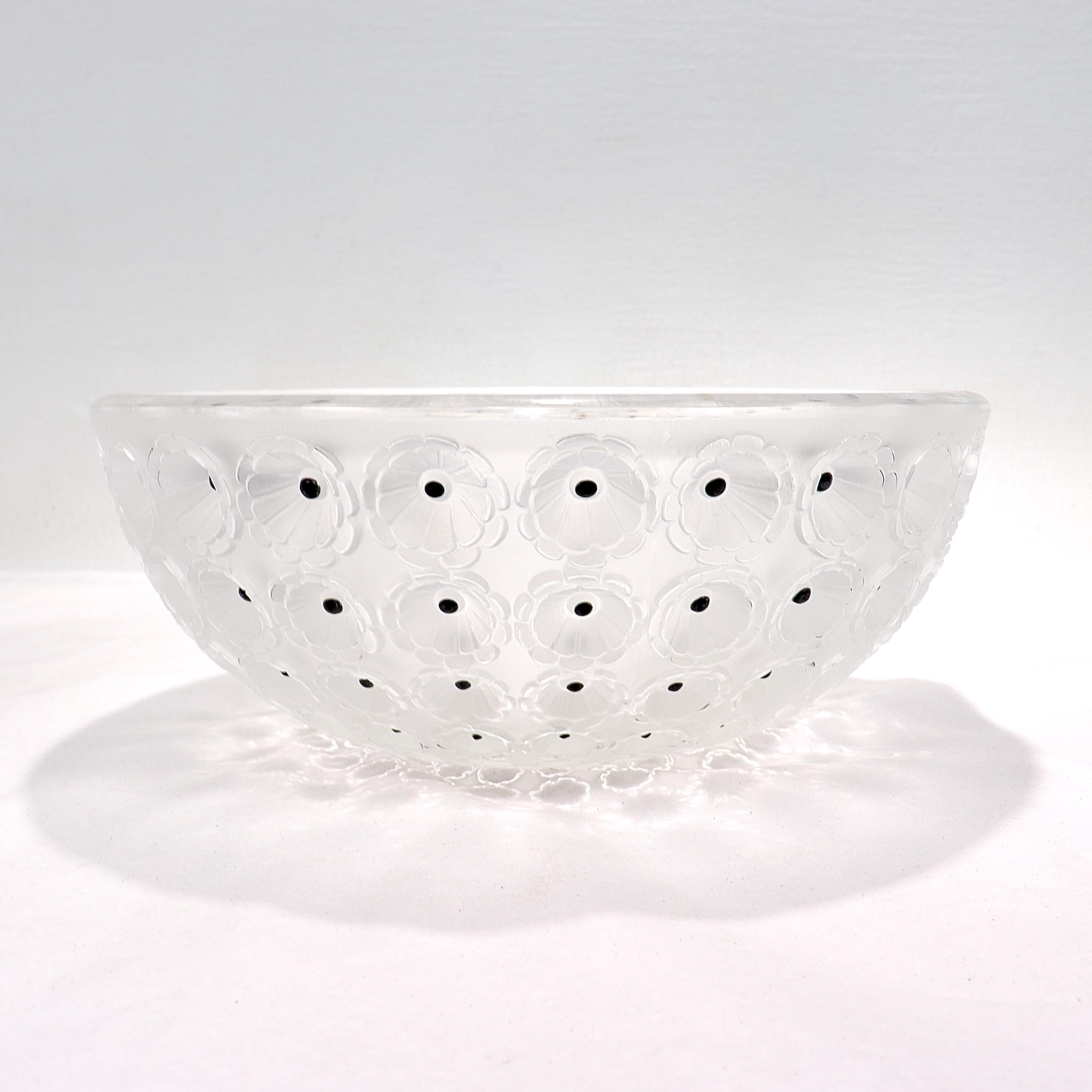 Vintage Rene Lalique 'Nemours' Art Glass Round Bowl In Good Condition In Philadelphia, PA