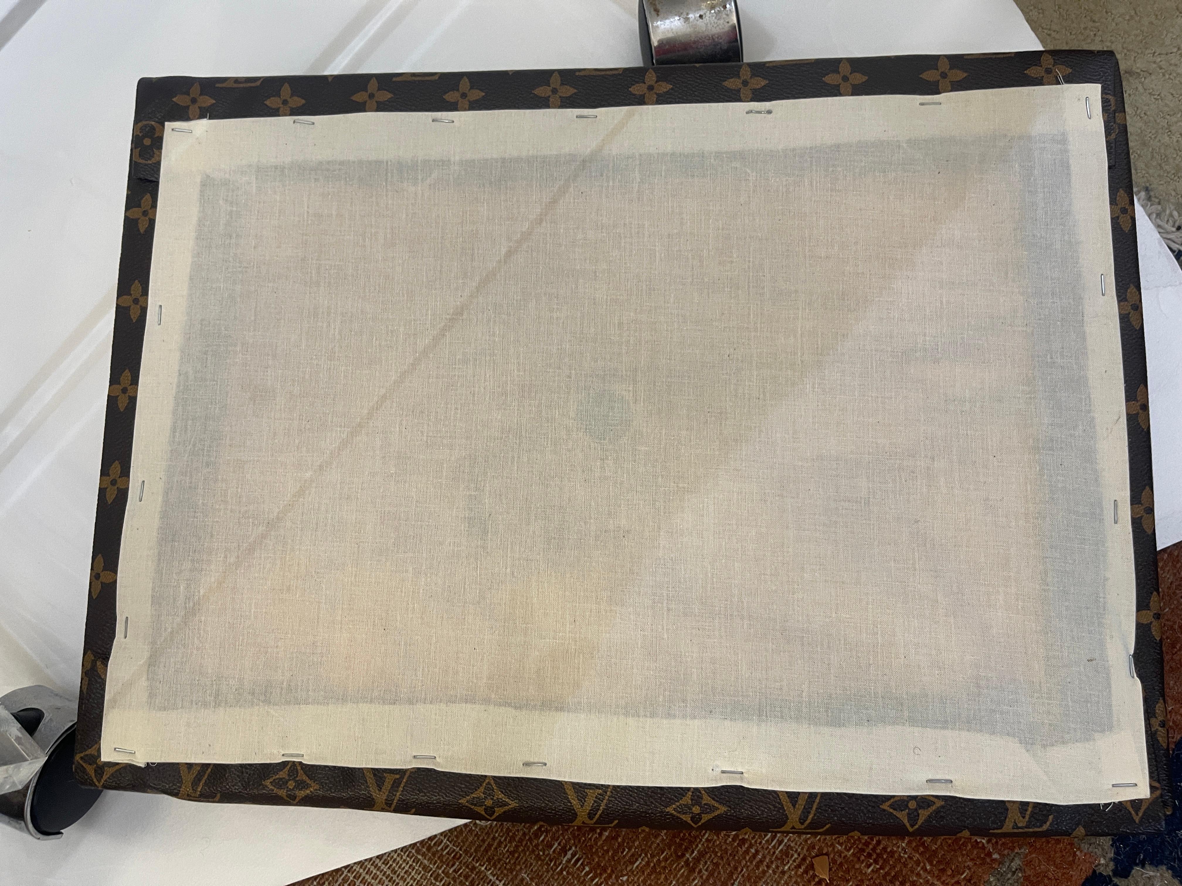 Toile Tabouret de coiffeuse rénové en Lucite avec assise en toile Louis Vuitton en vente