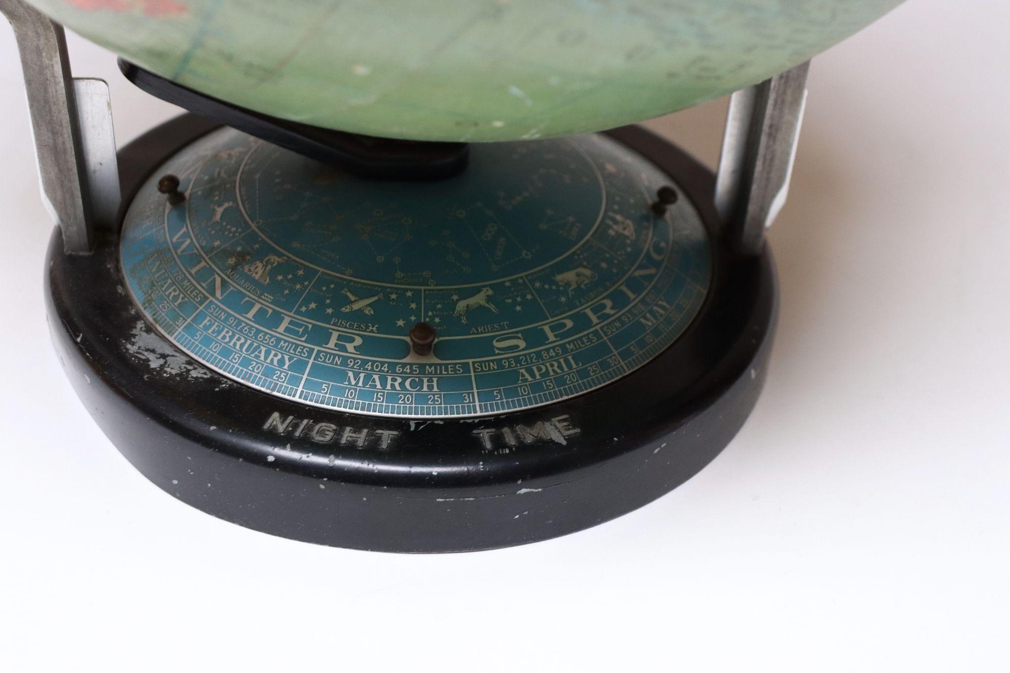 Vintage Replogle Präzisionsglobus mit drehbarem Zodiac-Sternbildsockel im Angebot 7
