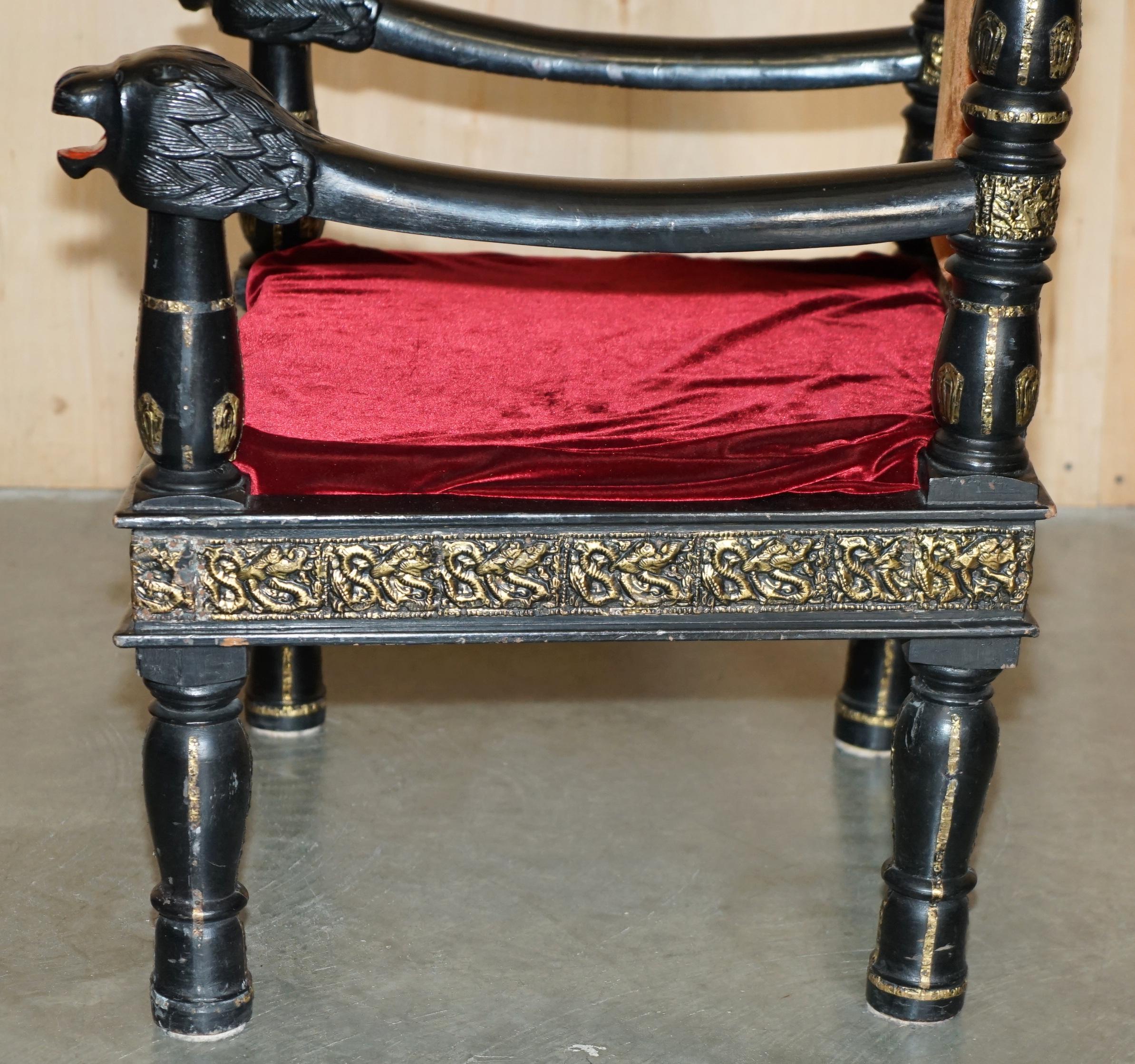 VINTAGE REPOUSE METAL INDIO CIRCA 1950's SILLÓN CON CABEZA DE PANTERA EBONIZADA en venta 12