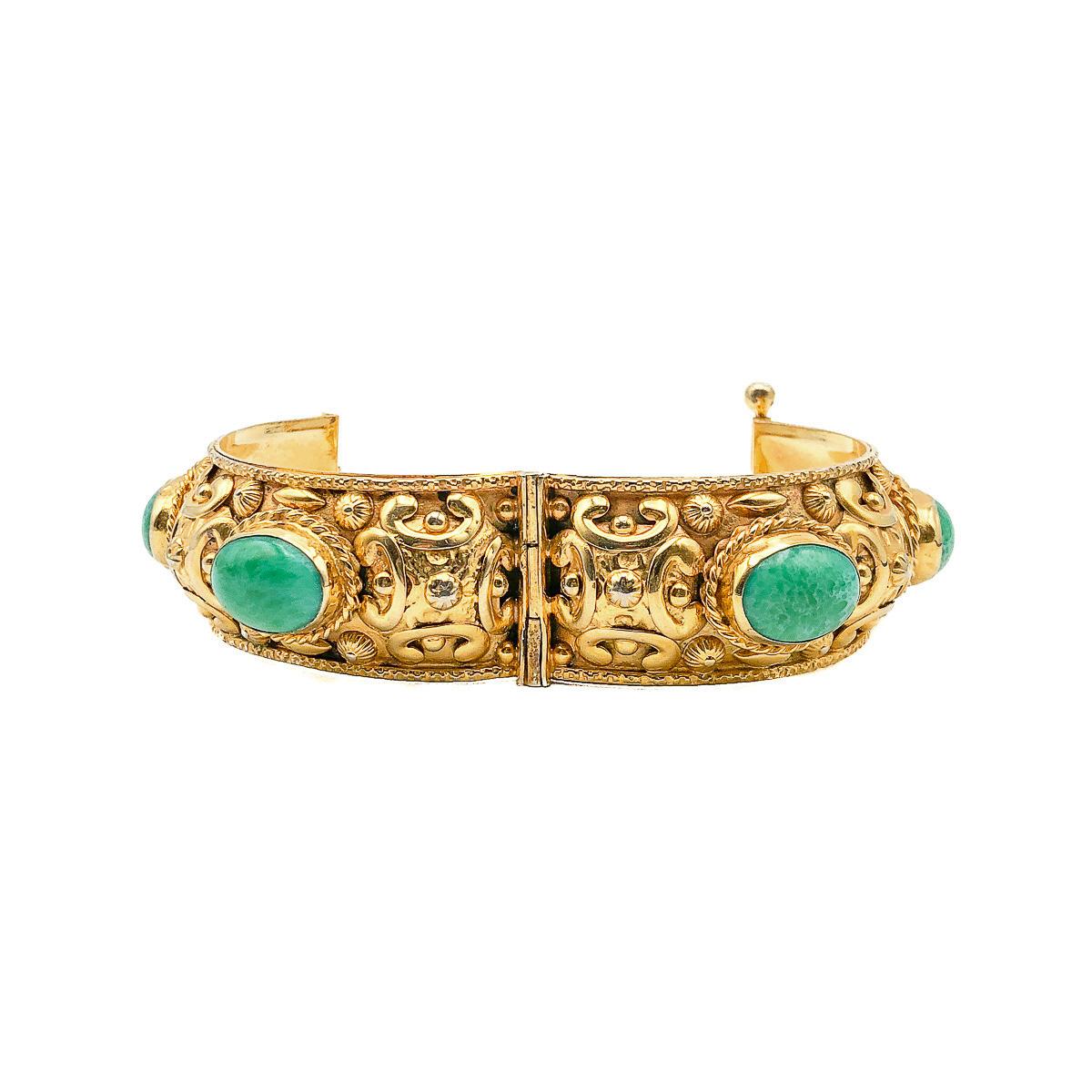 Women's or Men's Vintage Repousse Jade Green Cabochon Bangle, 1970s For Sale