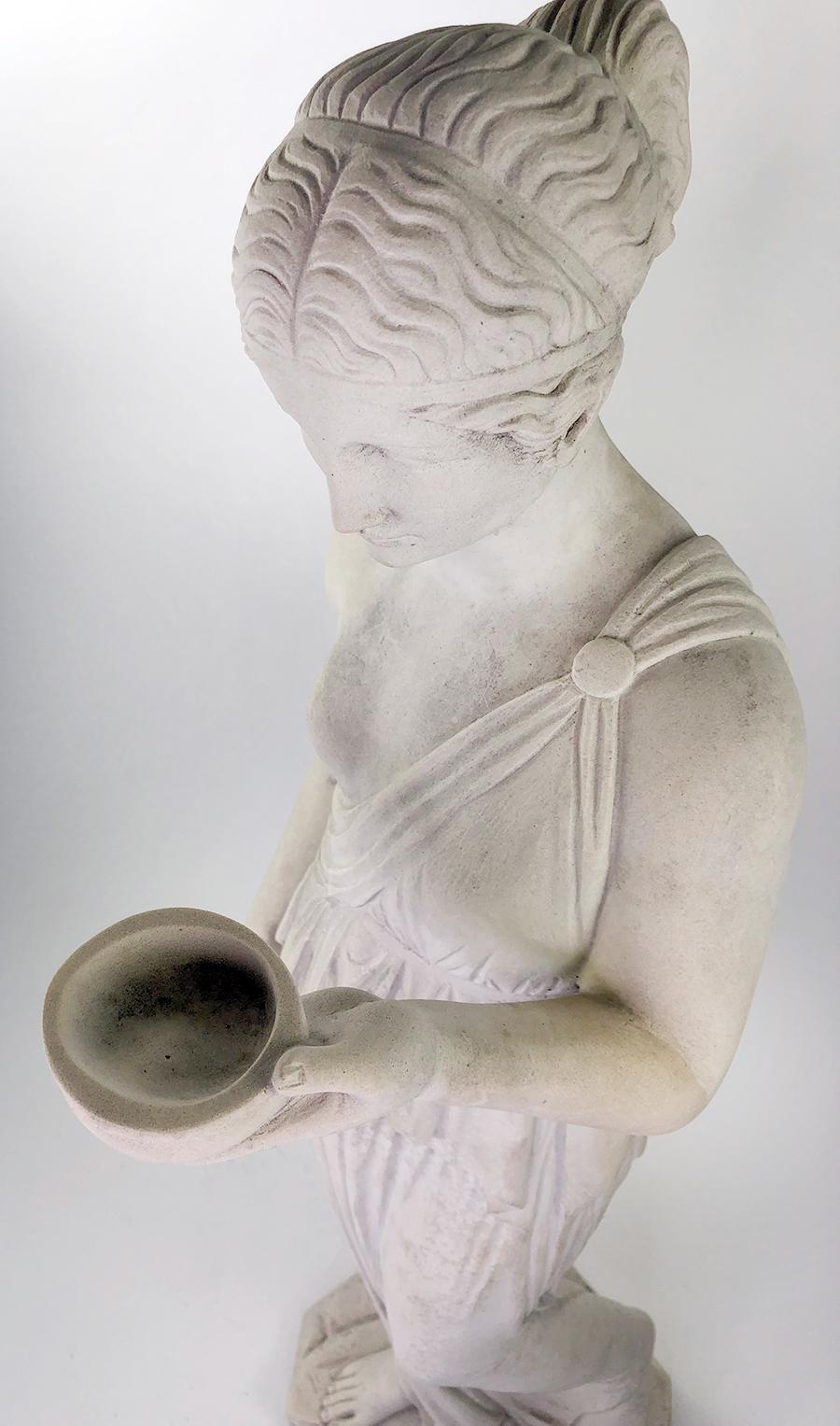 Reproduction vintage d'une statue antique de style Greco-Romain en vente 6