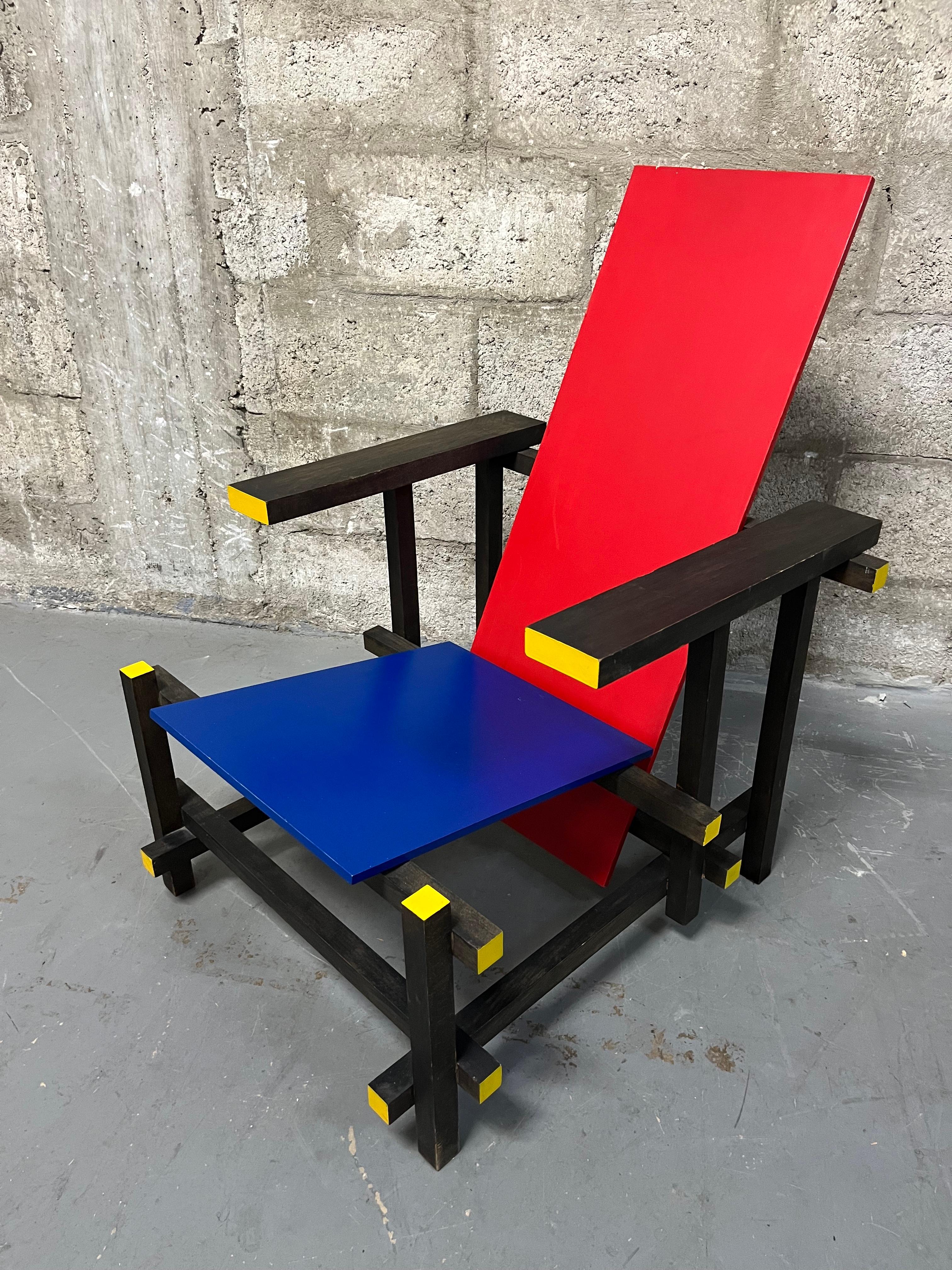 Vintage-Reproduktion des roten und blauen Stuhls von Gerrit Rietveld. Circa 1960er Jahre im Angebot 4