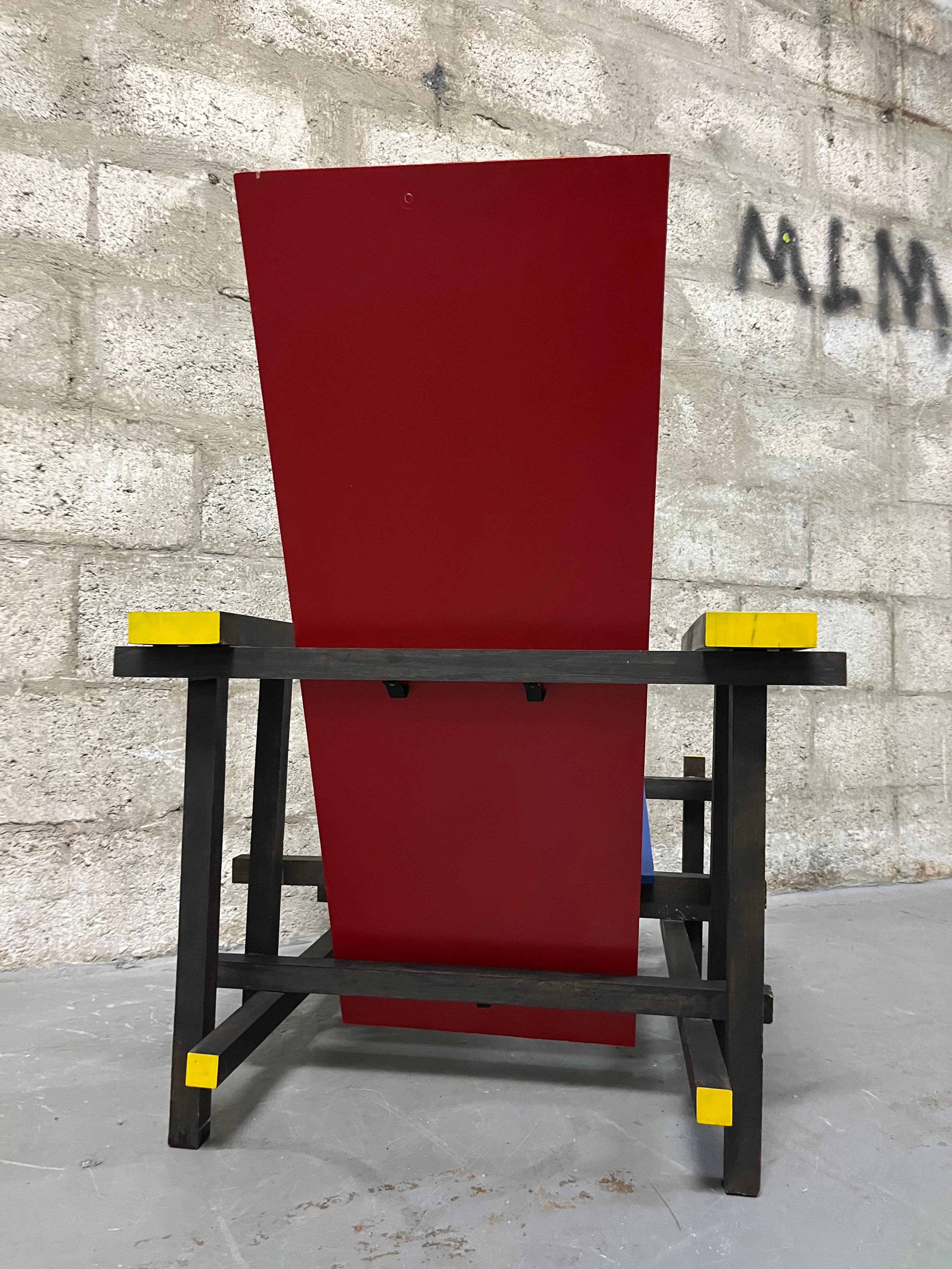 Vintage-Reproduktion des roten und blauen Stuhls von Gerrit Rietveld. Circa 1960er Jahre im Angebot 5