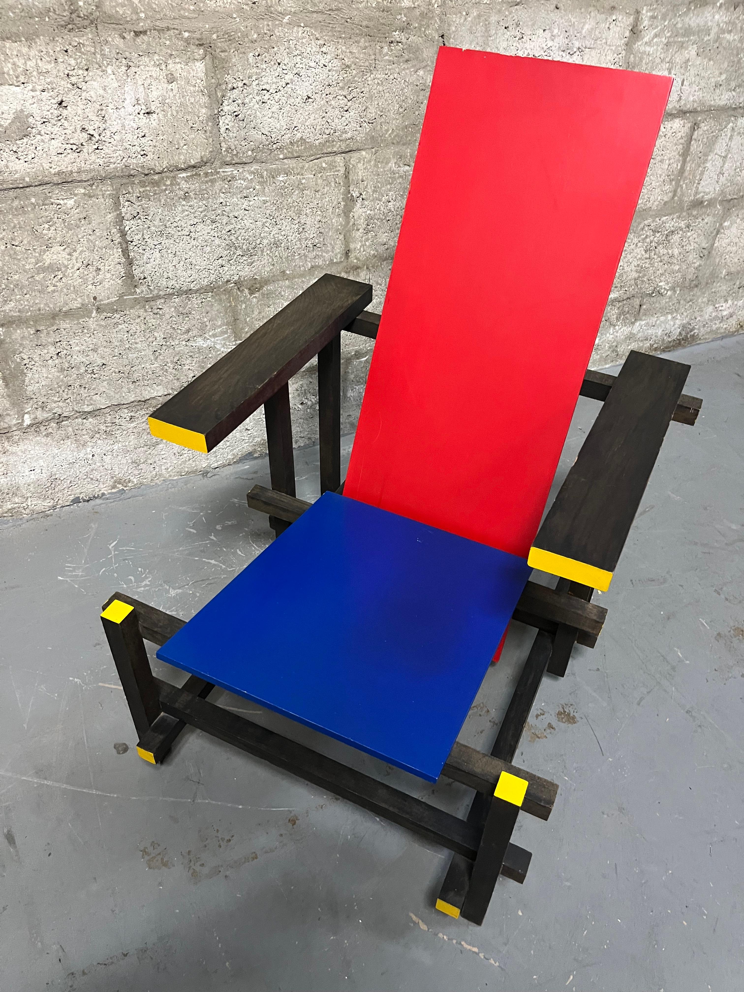 Vintage-Reproduktion des roten und blauen Stuhls von Gerrit Rietveld. Circa 1960er Jahre im Angebot 2