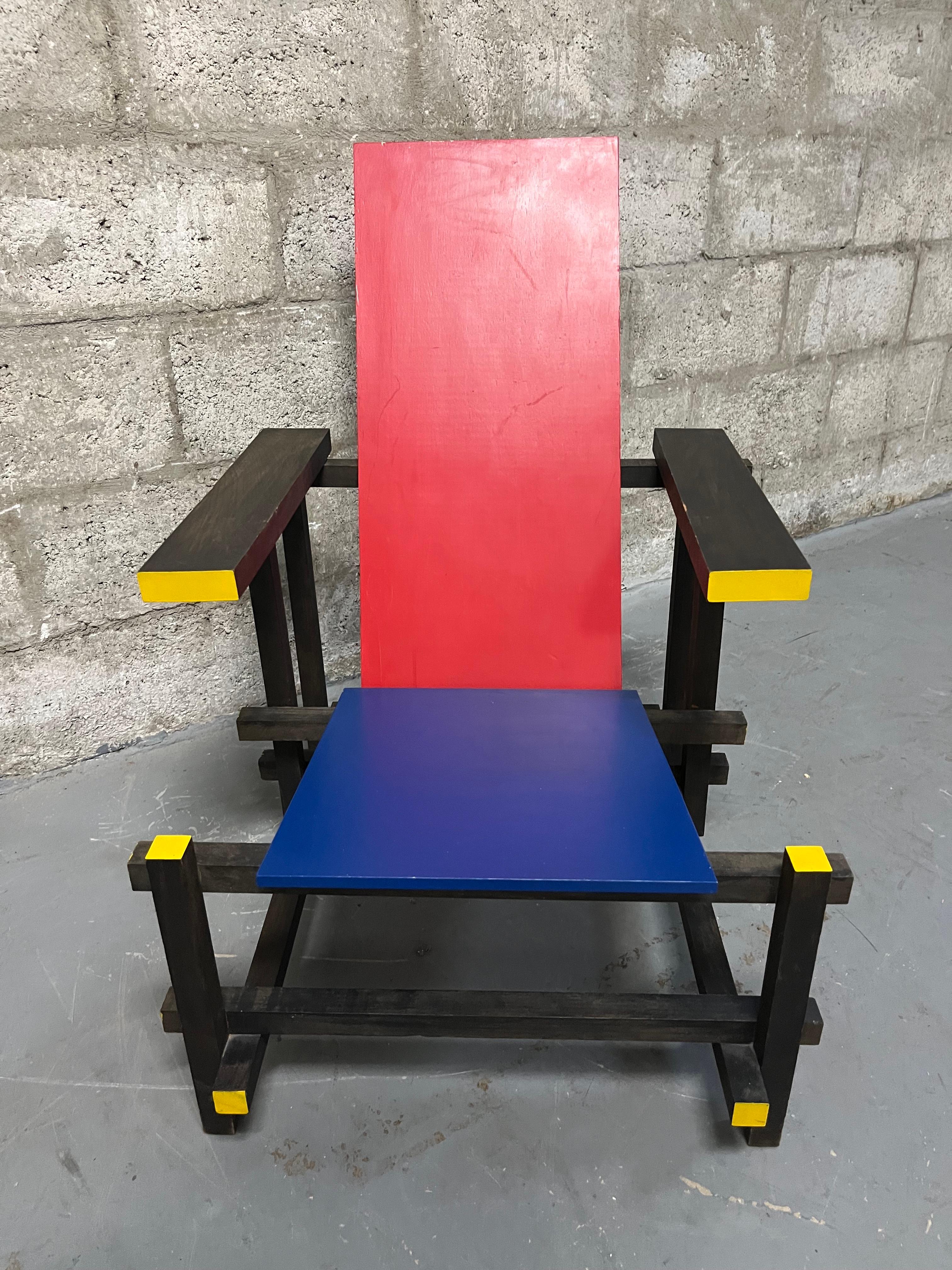 Vintage-Reproduktion des roten und blauen Stuhls von Gerrit Rietveld. Circa 1960er Jahre im Angebot 3