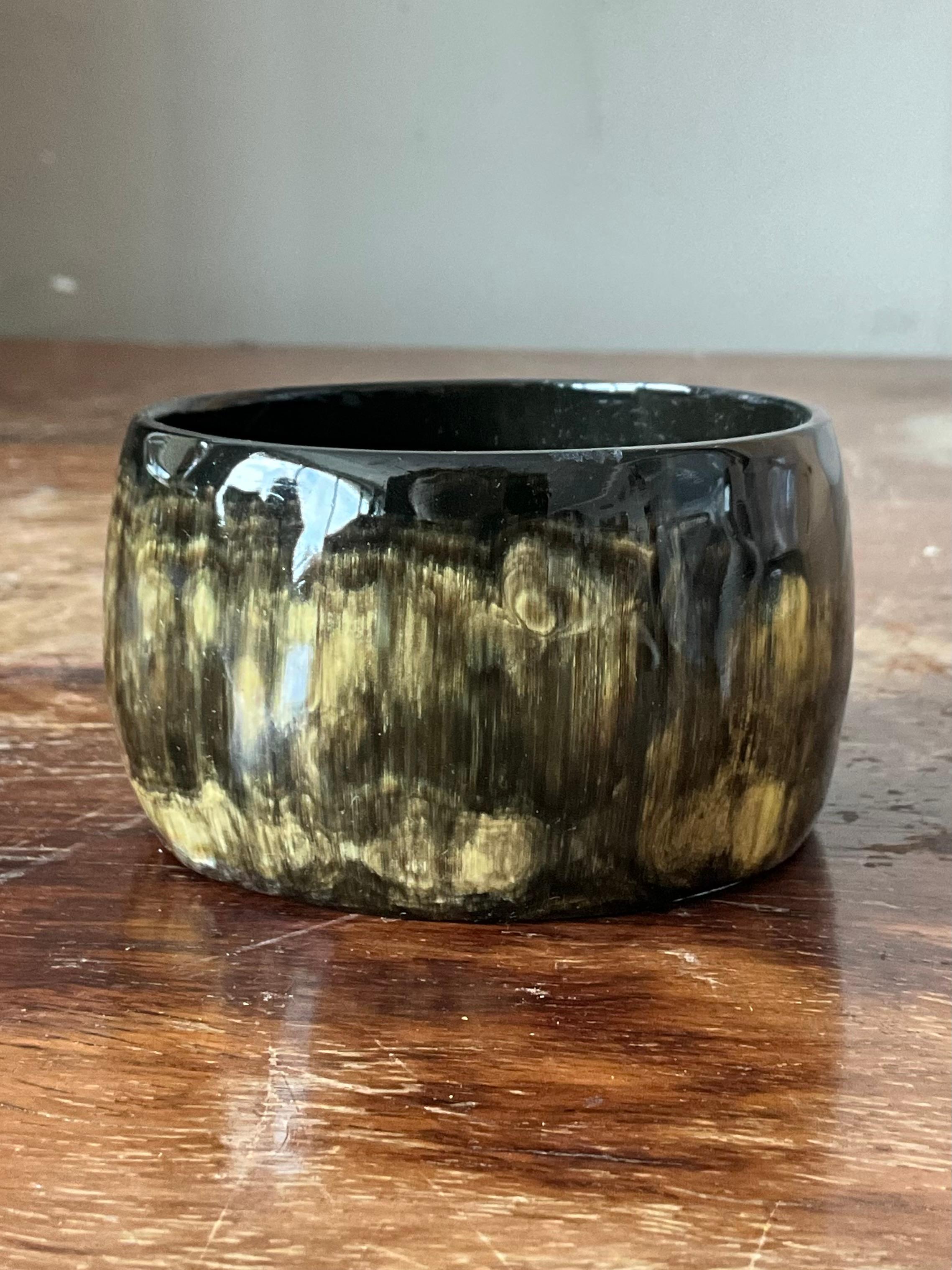 da uomo o donna Bangle vintage in resina di Horn del Kenya in vendita