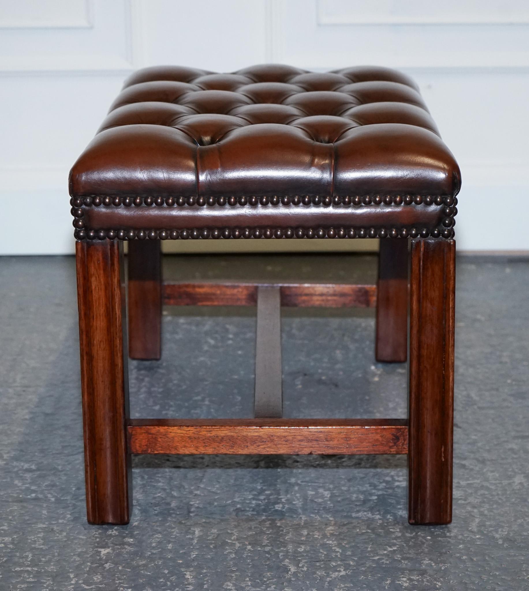 VINTAGE RESTORED CHESTERFiELD HAND DYED BROWN LEATHER TUFFED FOOTSTOOL (1/2) For Sale 2