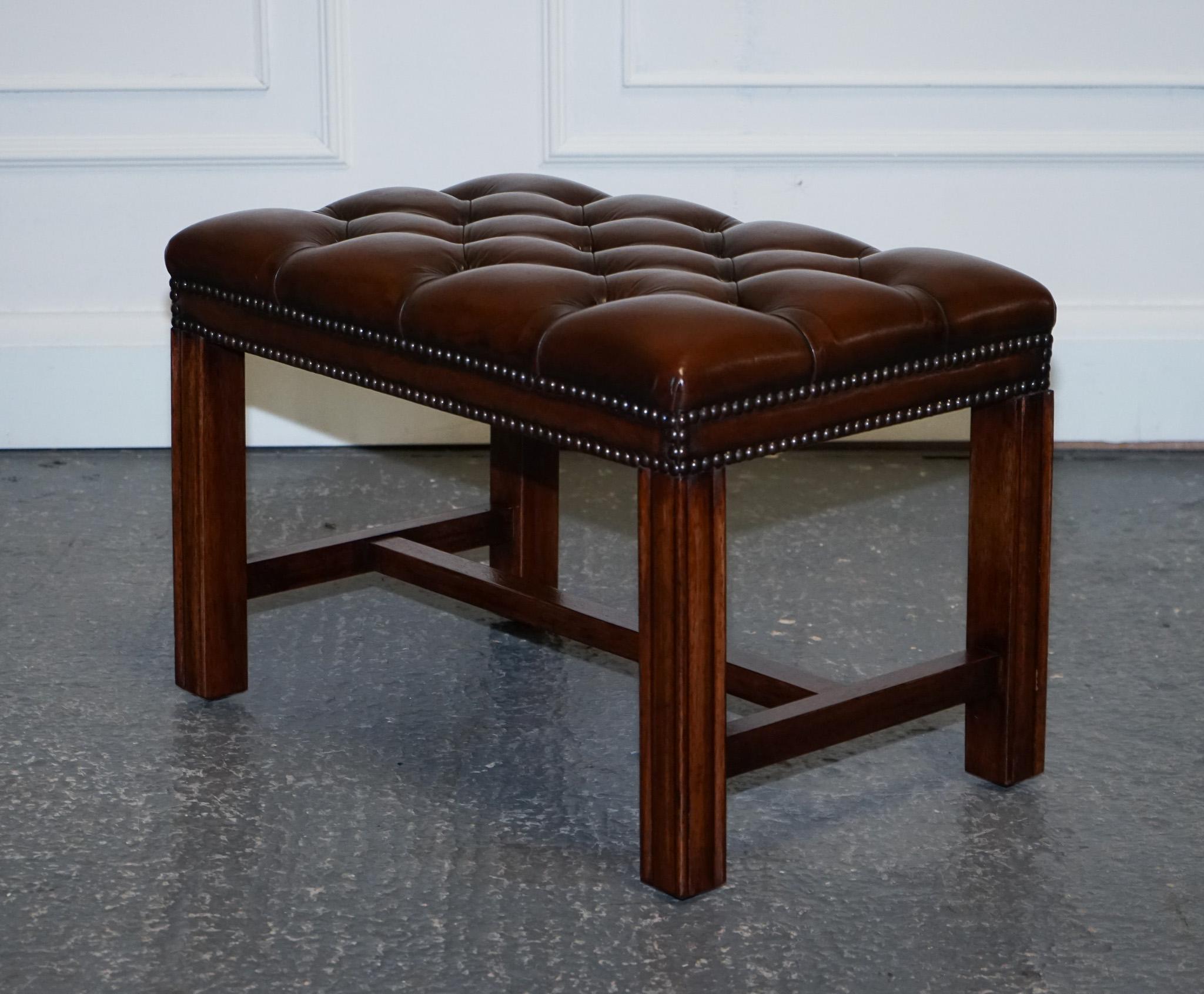 VINTAGE RESTORED CHESTERFiELD HAND DYED BROWN LEATHER TUFFED FOOTSTOOL (1/2) For Sale 1