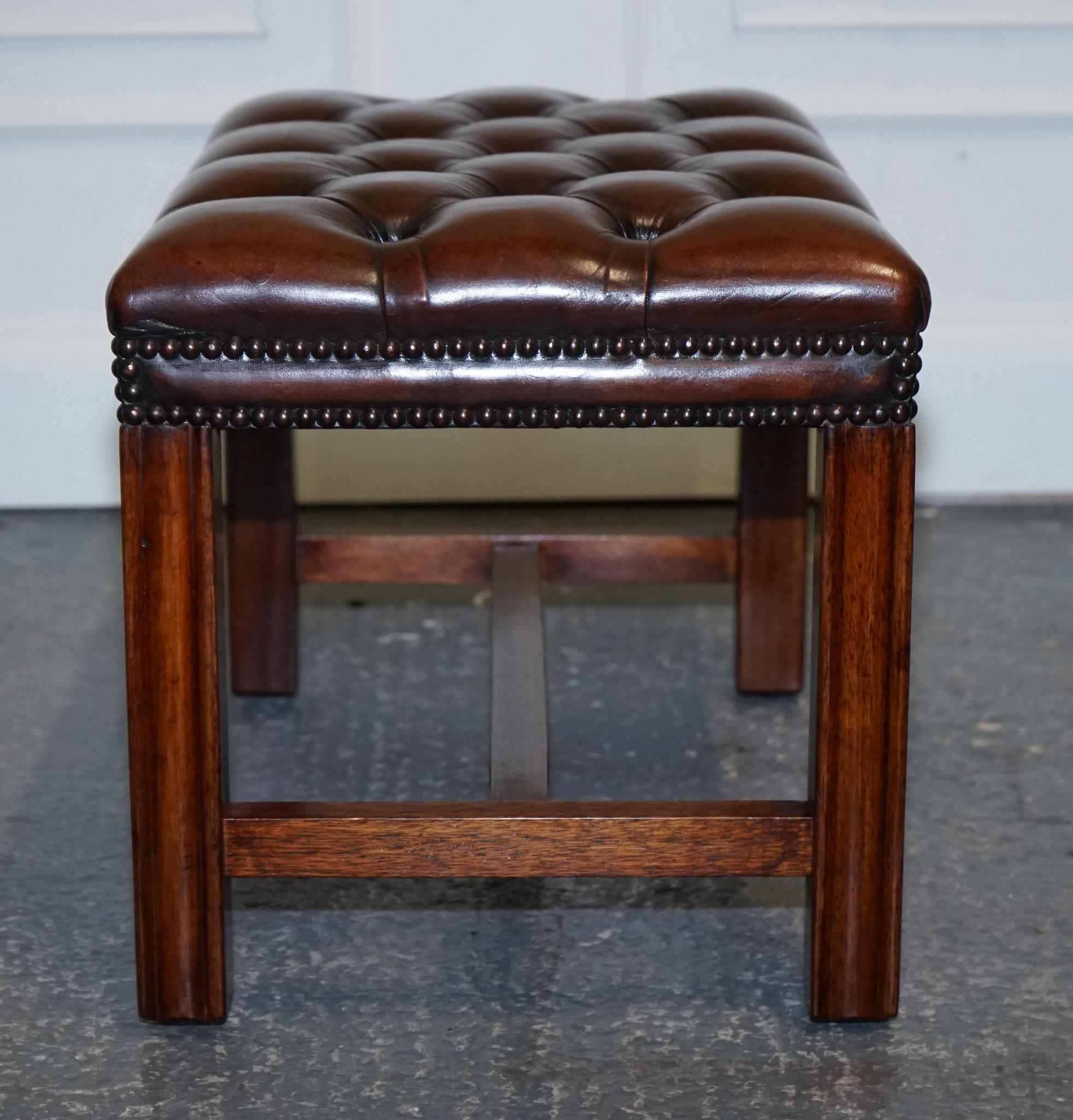 Hand-Crafted VINTAGE RESTORED CHESTERFiELD HAND DYED BROWN LEATHER TUFFED FOOTSTOOL (2/2) For Sale