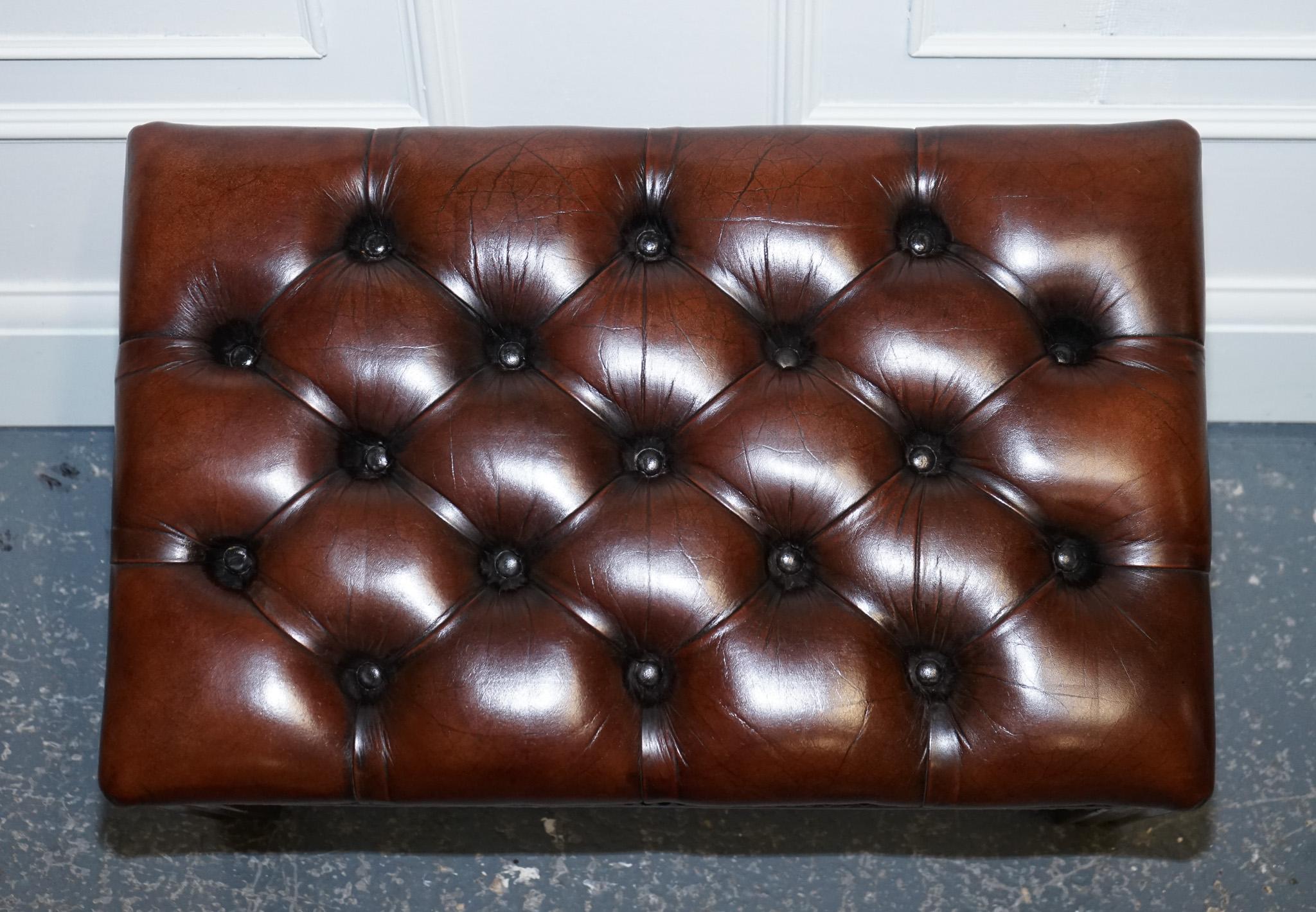 20th Century VINTAGE RESTORED CHESTERFiELD HAND DYED BROWN LEATHER TUFFED FOOTSTOOL (2/2) For Sale