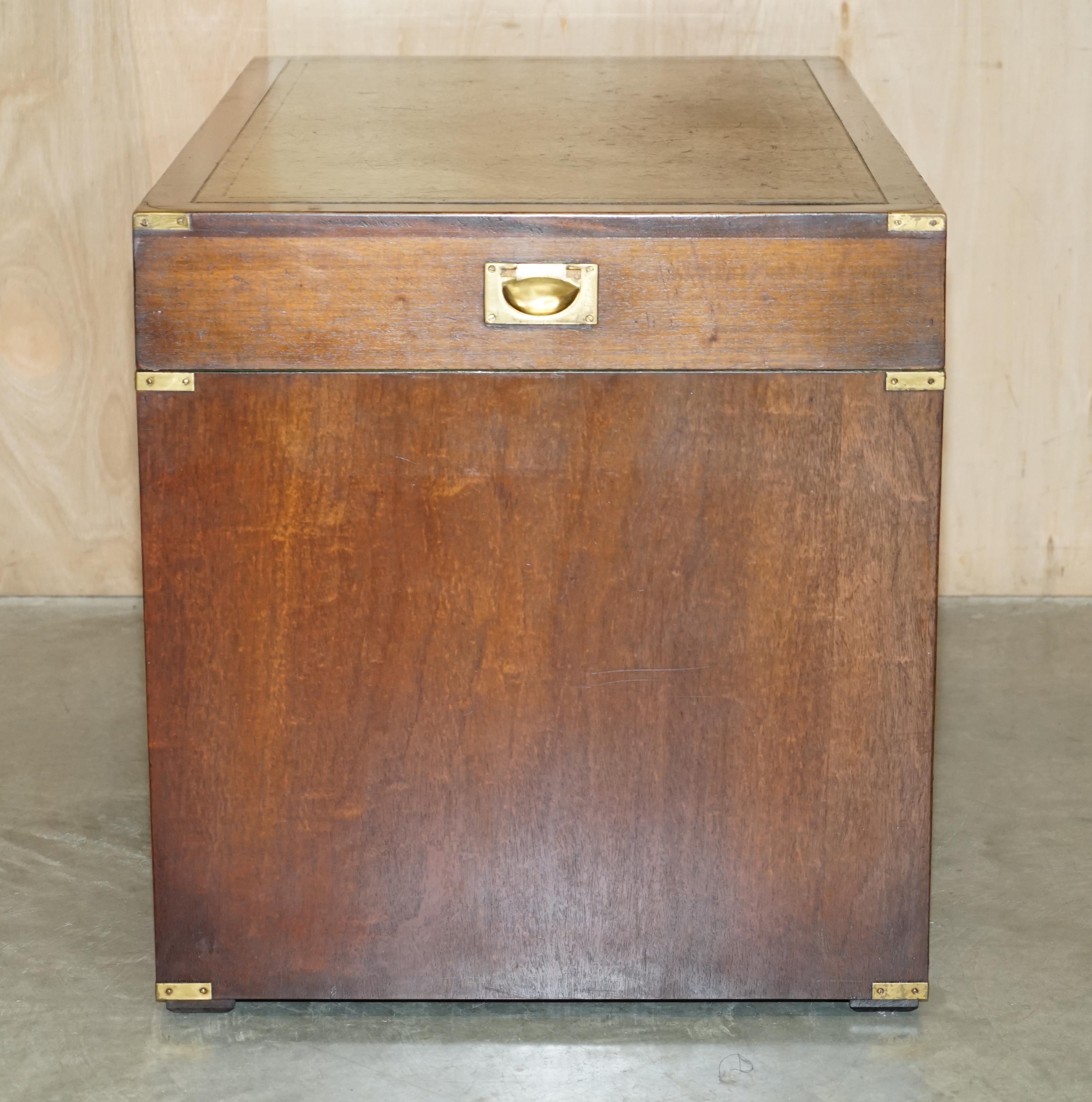 BUREAU DE CAMPAGNE MILITAIRE EN CUIR VERT HARRODS KENNEDY RESTORED en vente 6