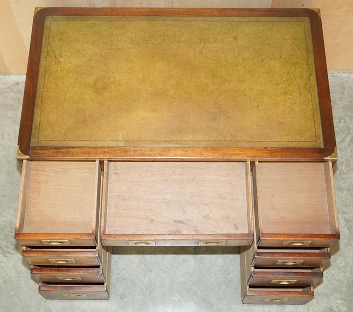 ViNTAGE RESTORED HARRODS KENNEDY GREEN LEATHER MILITARY CAMPAIGN PEDESTAL DESK For Sale 10