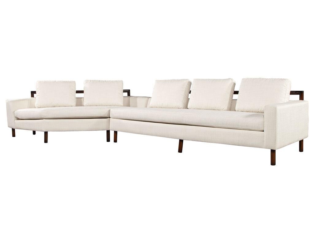 Restauriertes Mid-Century Modern 2-pc-Sofa, 1970er Jahre, USA im Angebot 8