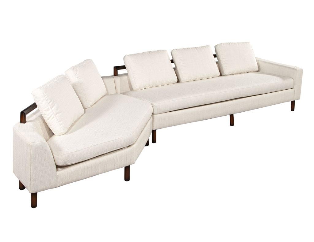 Restauriertes Mid-Century Modern 2-pc-Sofa, 1970er Jahre, USA (Ende des 20. Jahrhunderts) im Angebot