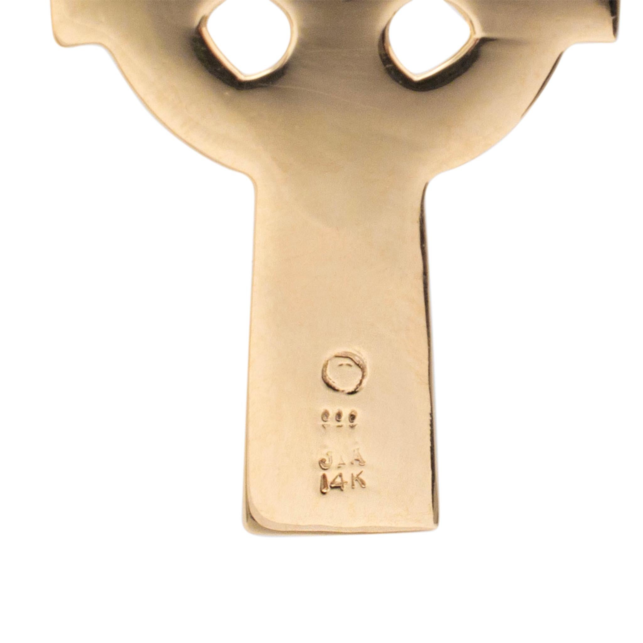 Vintage Retired James Avery 14K Gelbgold Keltisches Kreuz-Anhänger, Vintage im Zustand „Hervorragend“ in Houston, TX