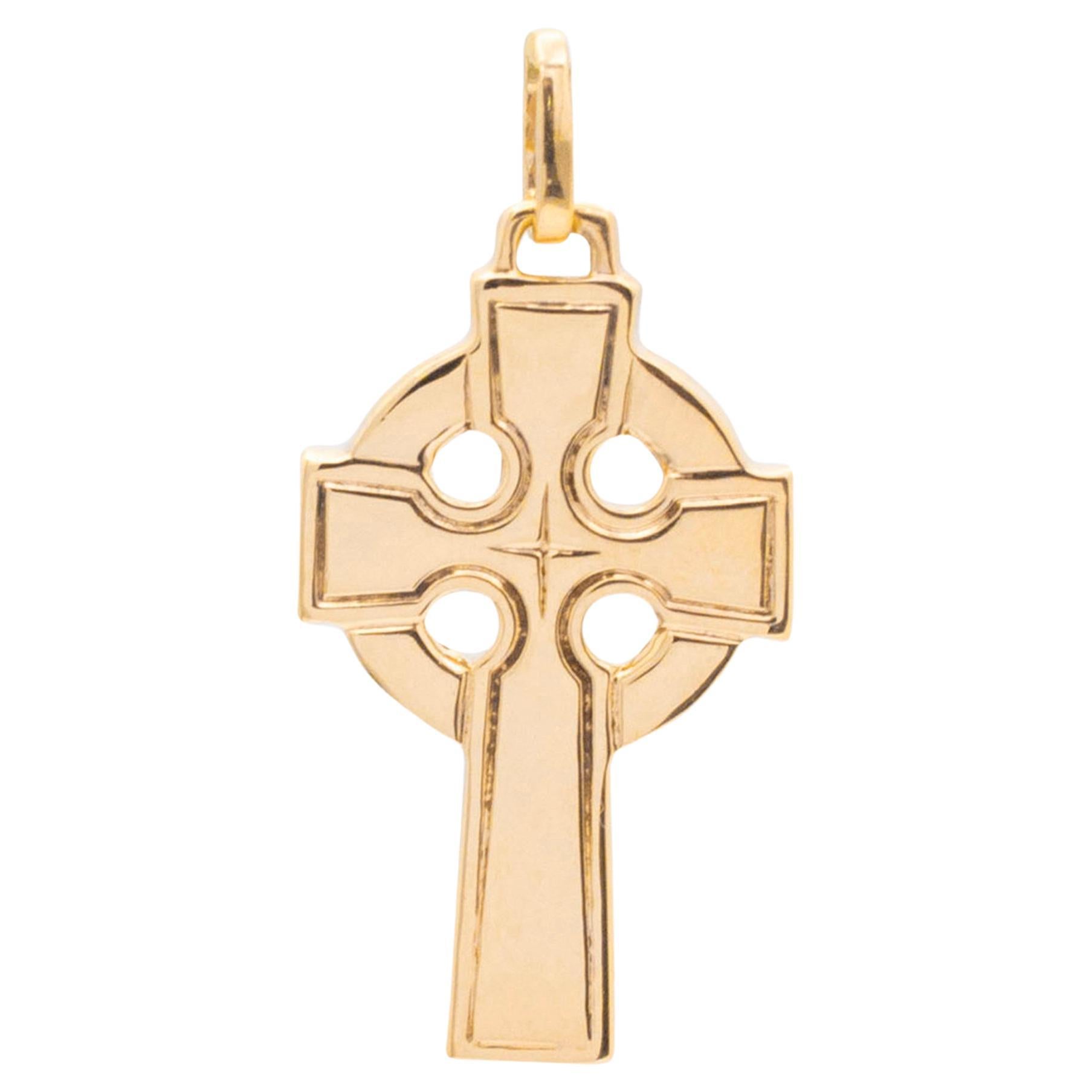 James Avery, pendentif vintage rétiré en or jaune 14 carats avec croix celtique en vente