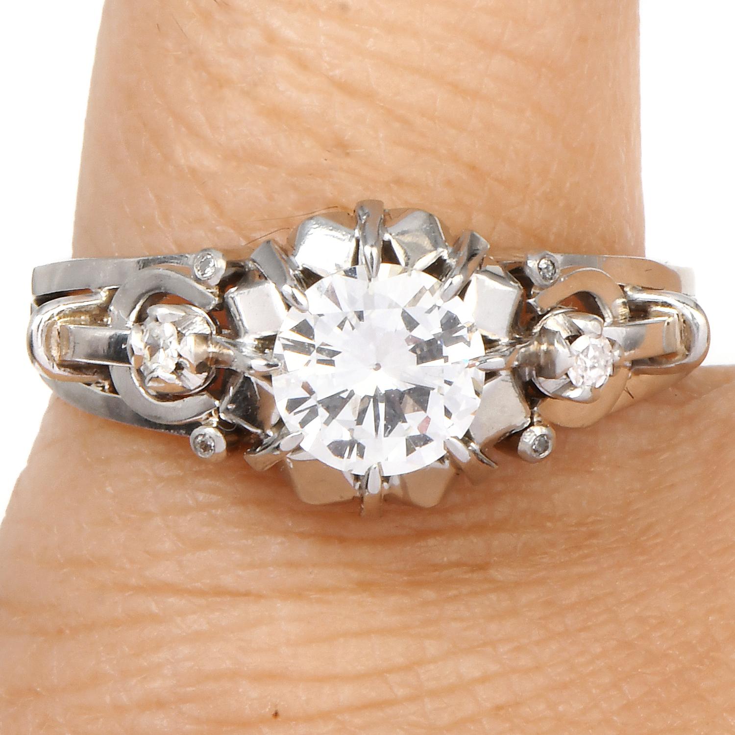 Vintage Retro 1.02cts Diamond Open Work Platinum Engagement Ring For Sale 1
