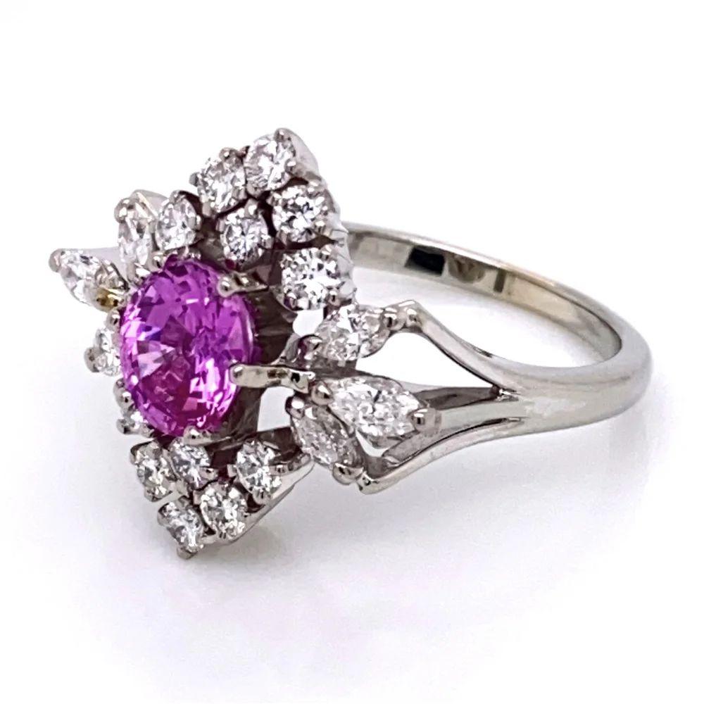 Vintage Retro 1.25 Carat Pink Sapphire and Diamond Gold Cocktail Ring For Sale 2